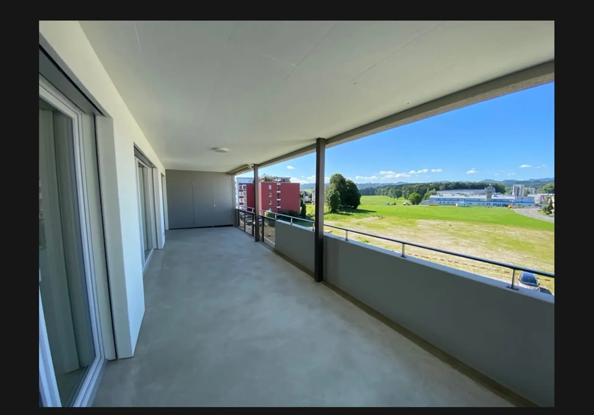 Moderne 2-Zimmer-Wohnung mit Balkon und herrlicher Aussicht in Eschlikon
