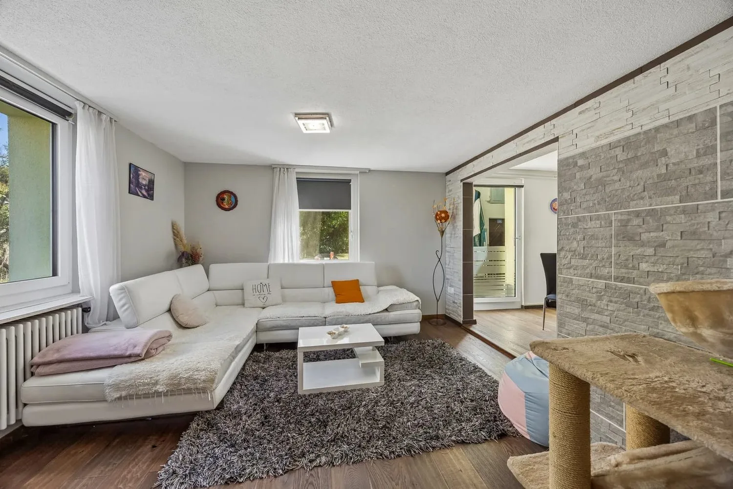 5.5-room single-family house with garden and garage for sale in Ammerswil