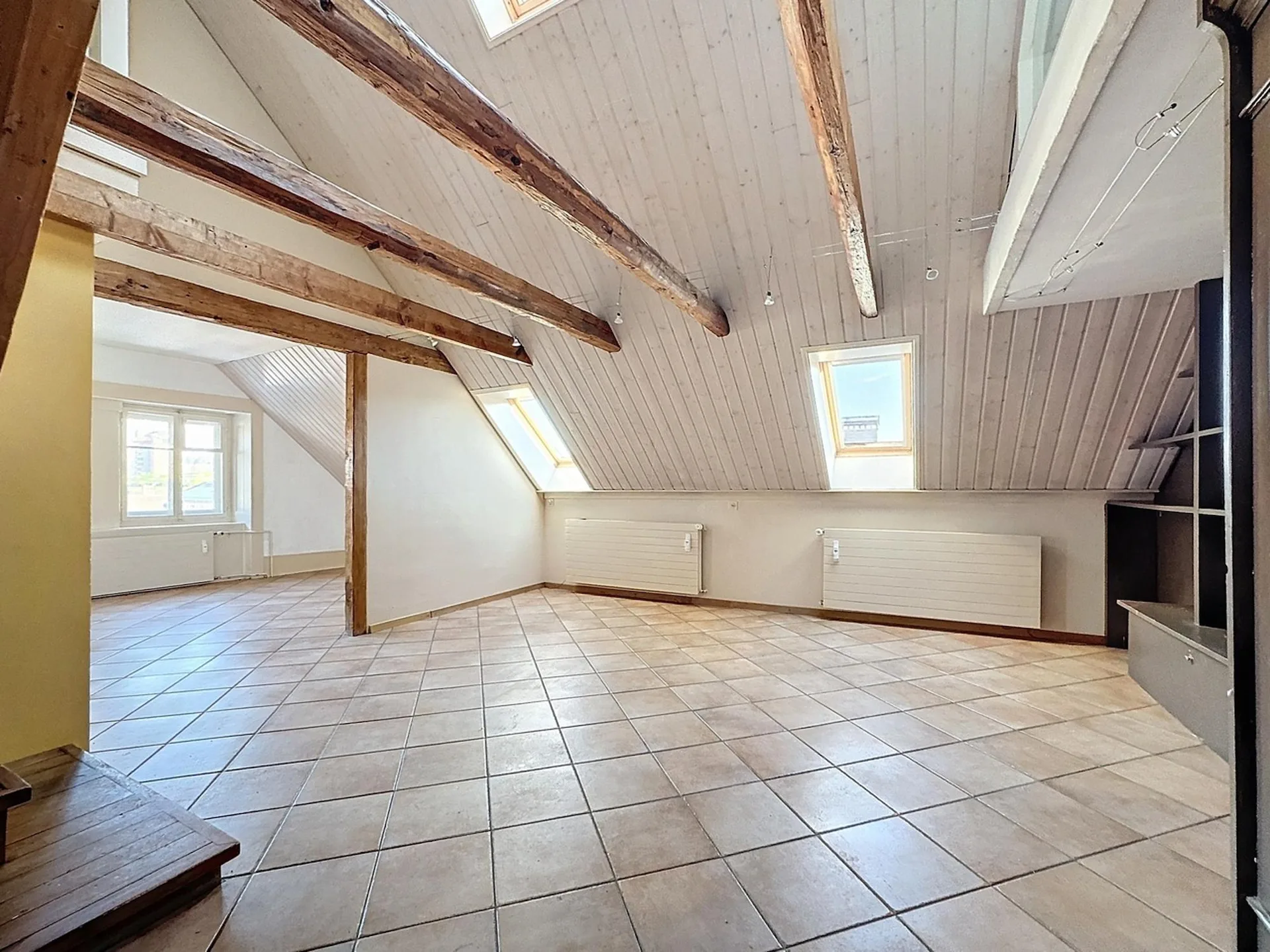 Wohnung 4.5 Zimmer im Dachgeschoss