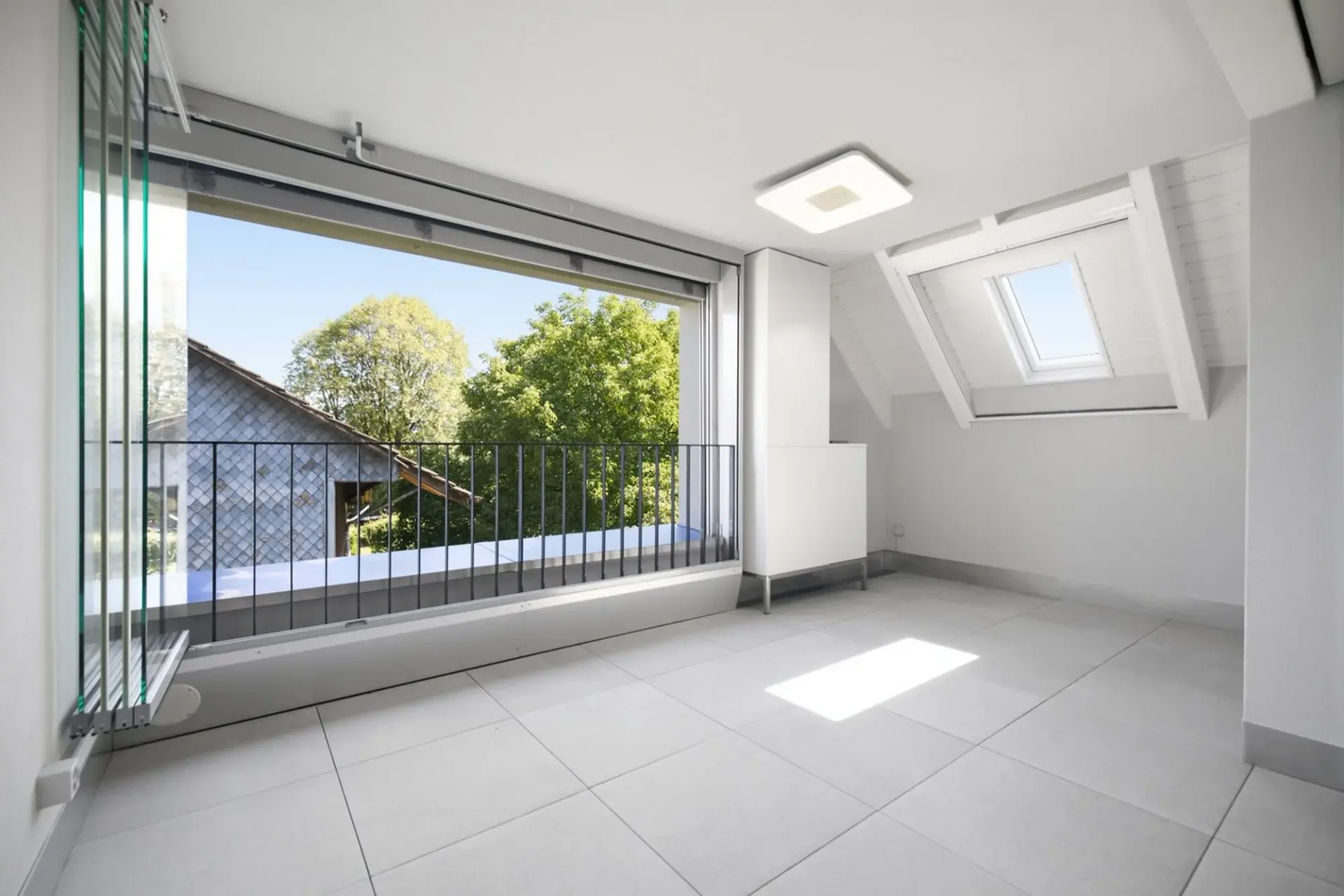 Attraktive 3.5-Zimmer-Dachwohnung an ruhiger Lage