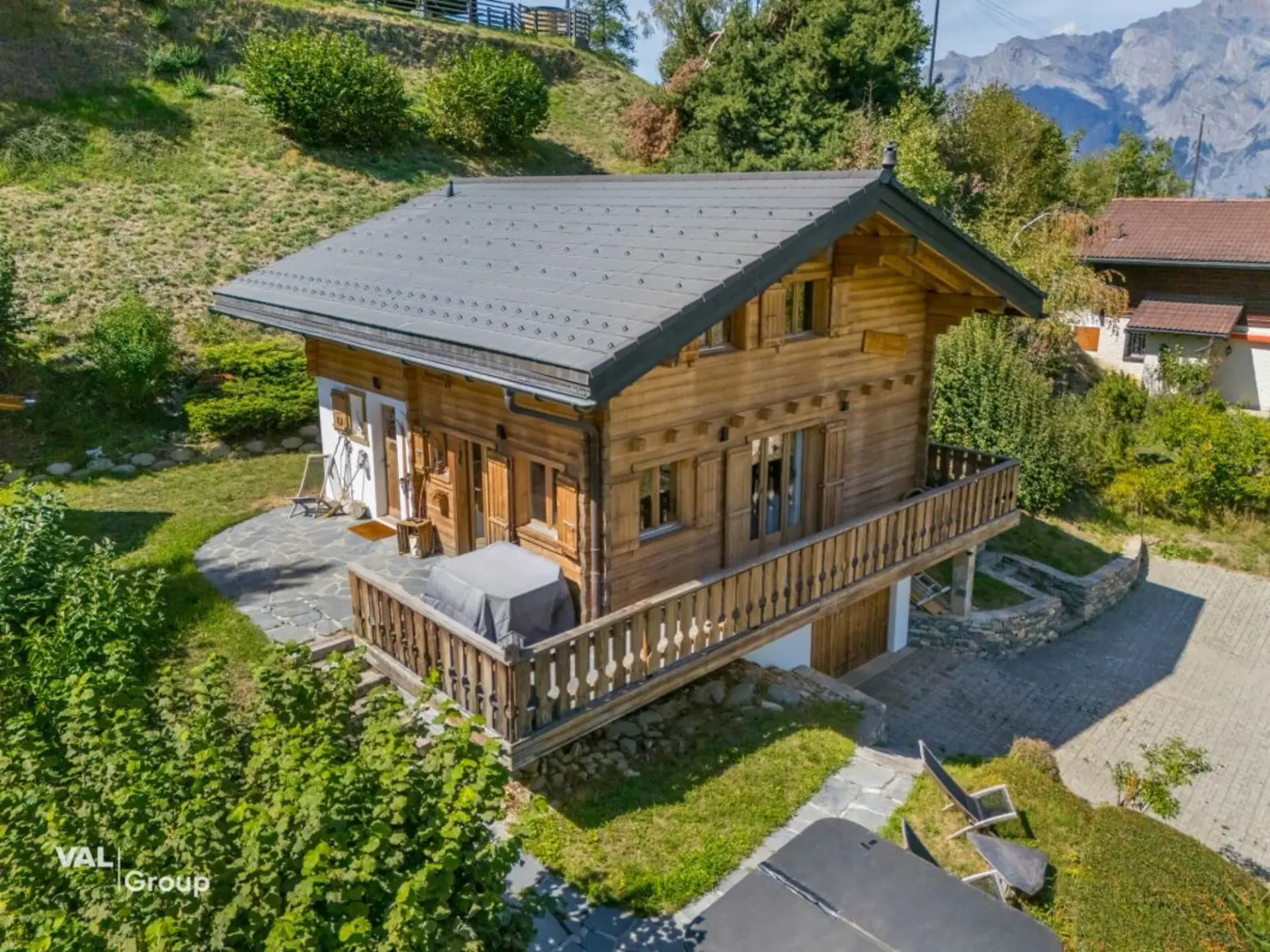Aussicht, Komfort und Wohlbefinden! Schönes möbliertes Chalet in La Tzoumaz