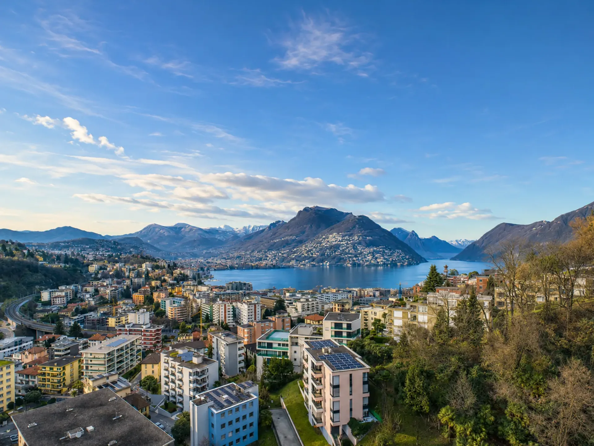 Außergewöhnliche 3.5-Zimmer-Wohnung mit Seeblick in Pazzallo