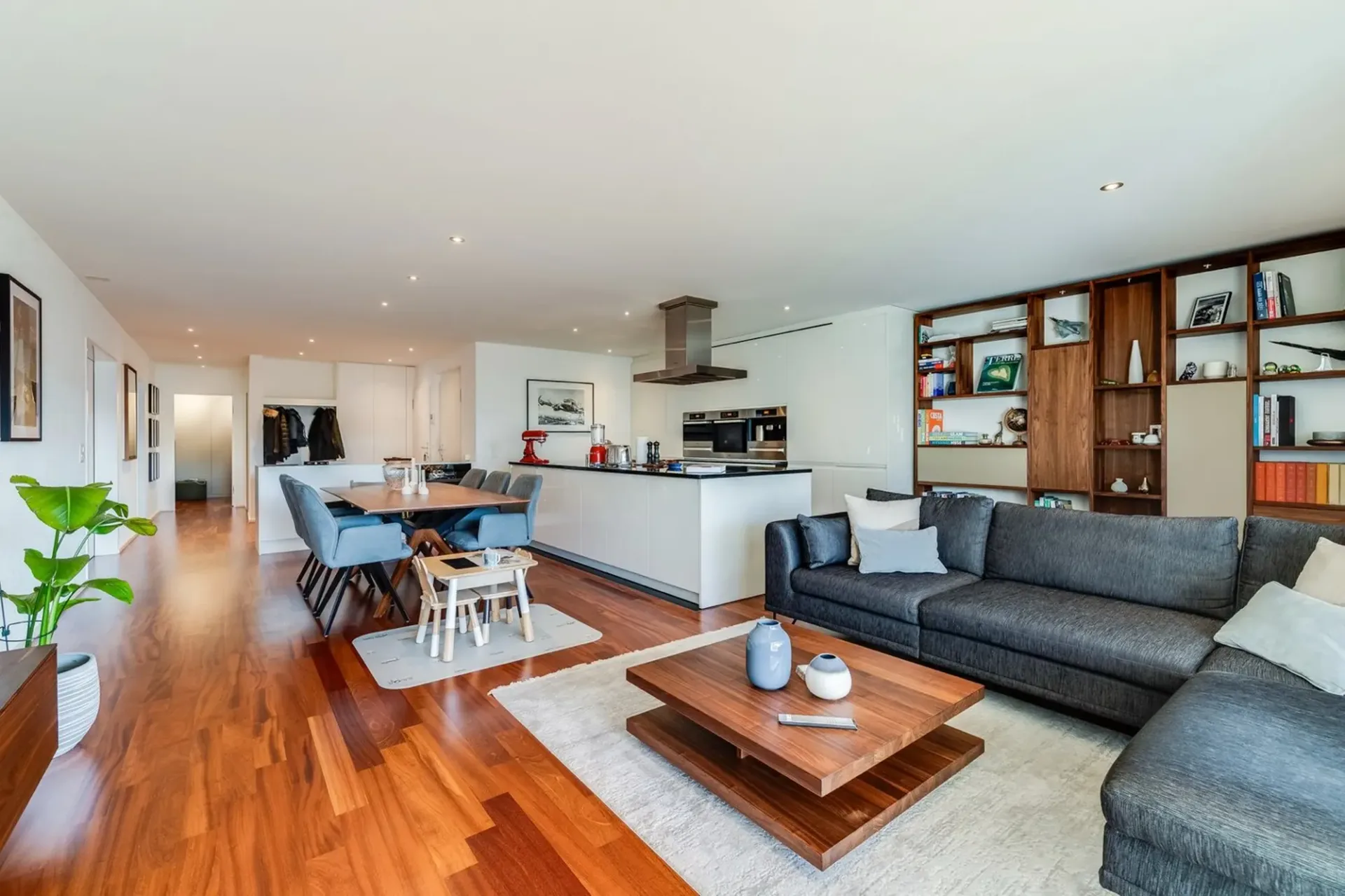 Exclusive 4.5-Room Apartment with Private Lift Access in a Prime Allschwil Location