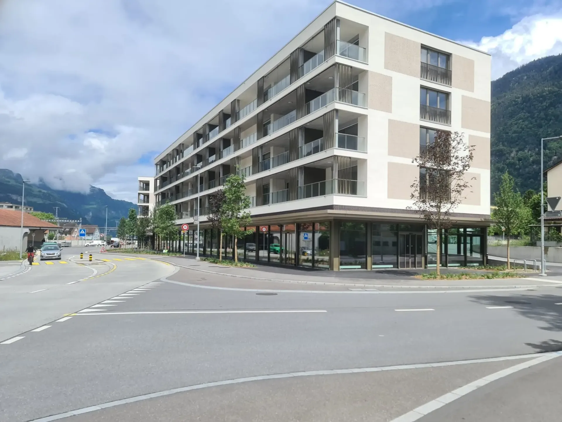 Storage space directly at Altdorf train station