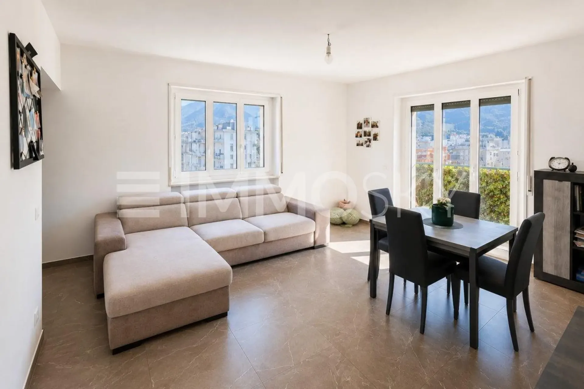 Bellinzona Wohnung 4.5 Zimmer mit Panoramabalkon