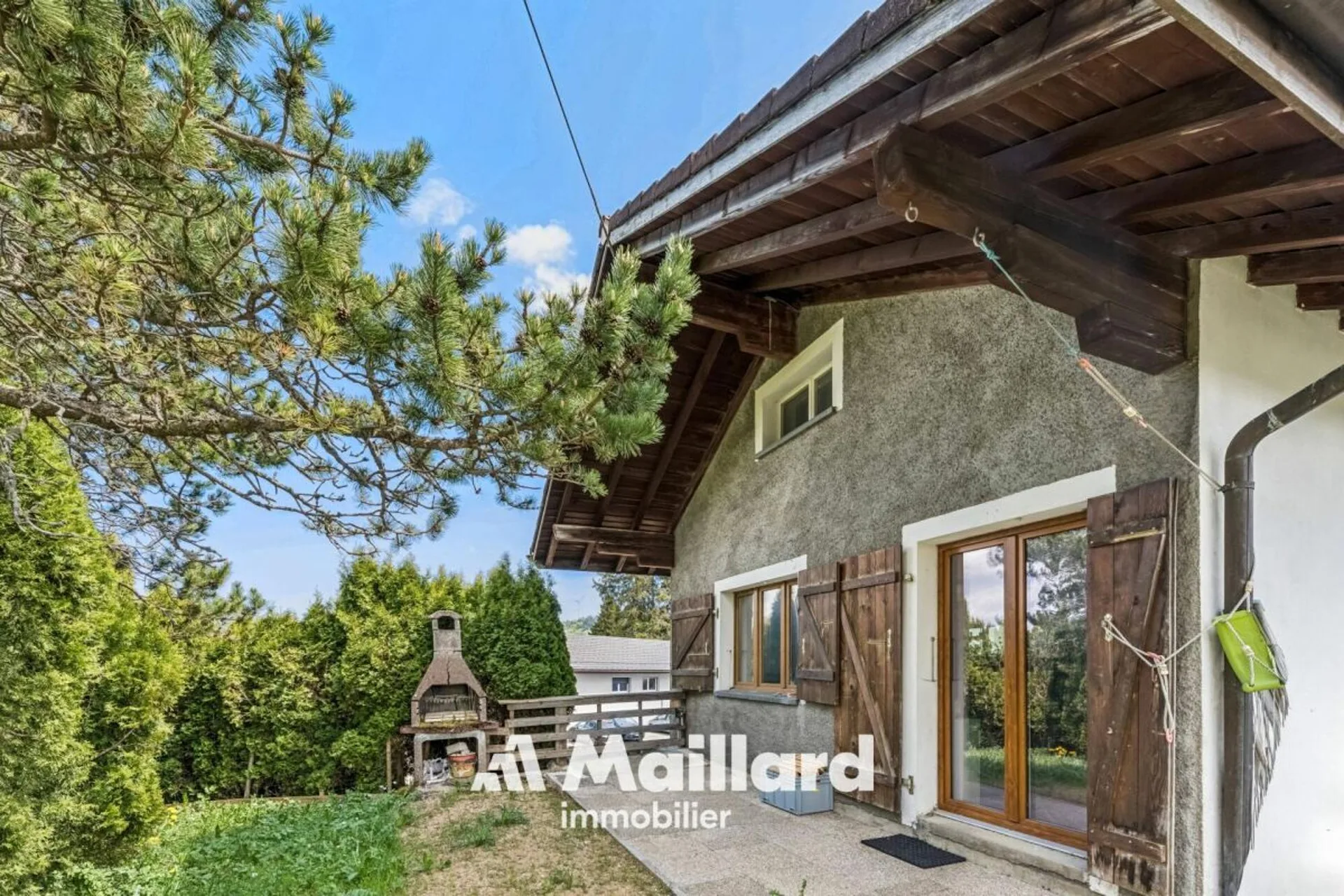 Haus mit 5,5 Zimmern und Garten in ruhiger Umgebung