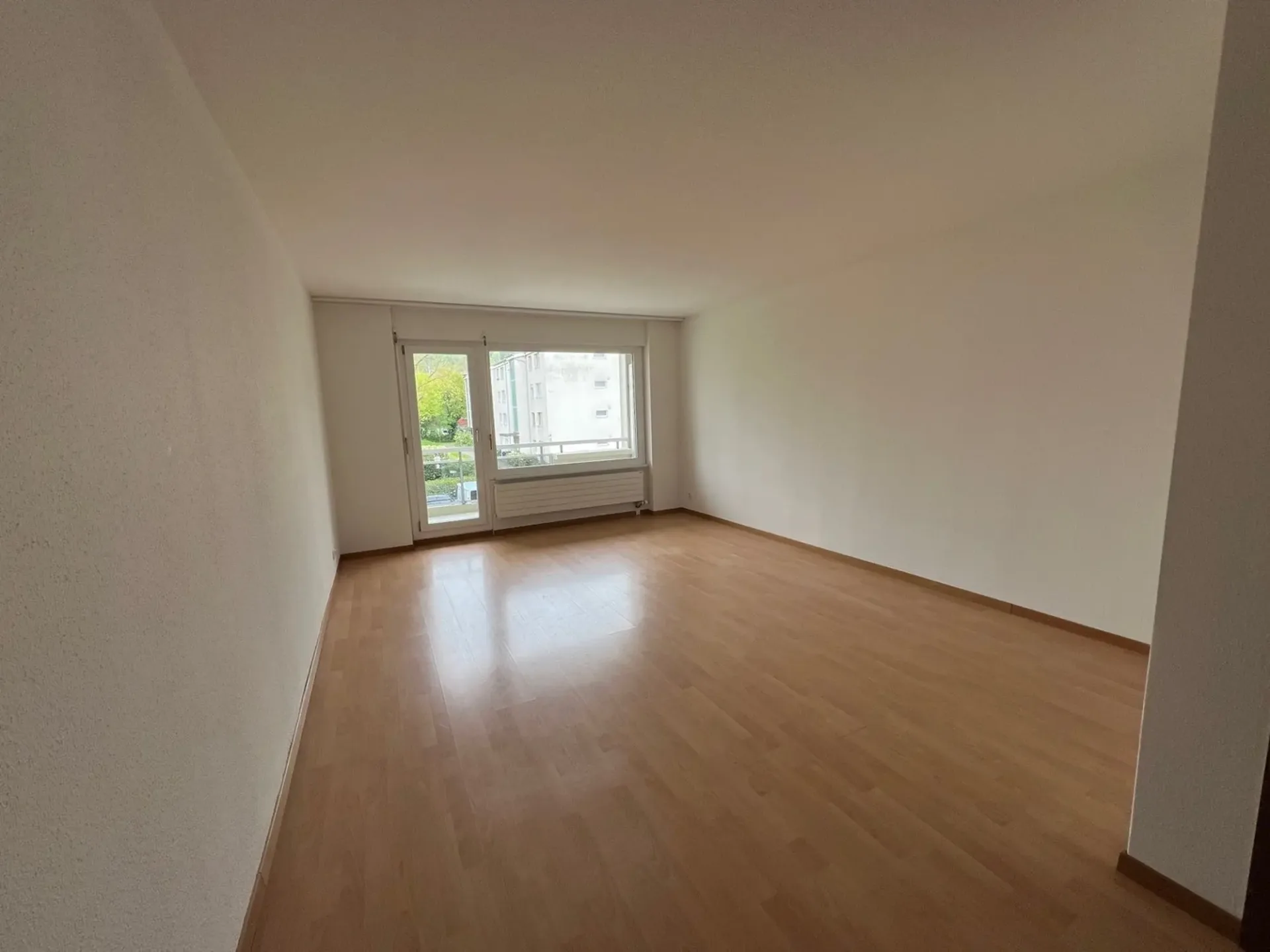 Grosszügige 1-Zimmerwohnung mit Balkon in Ostermundigen