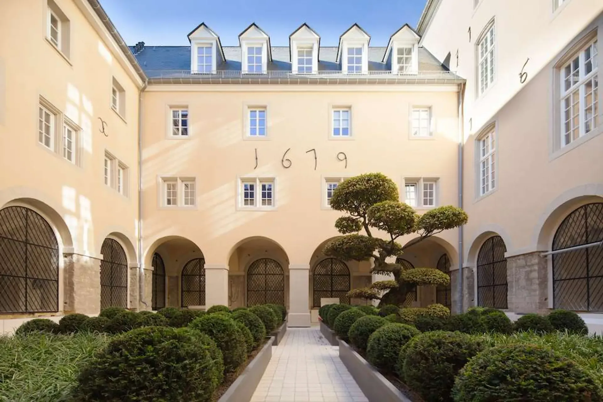 Prästigöse Wohnung in einem historischen Gebäude