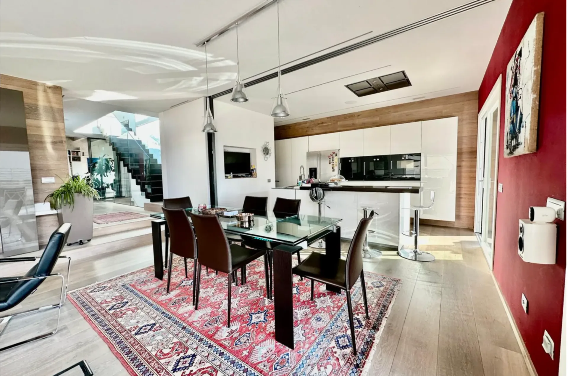 Raffinierte 5.5-Zimmer-Villa mit großem Garten in Coldrerio