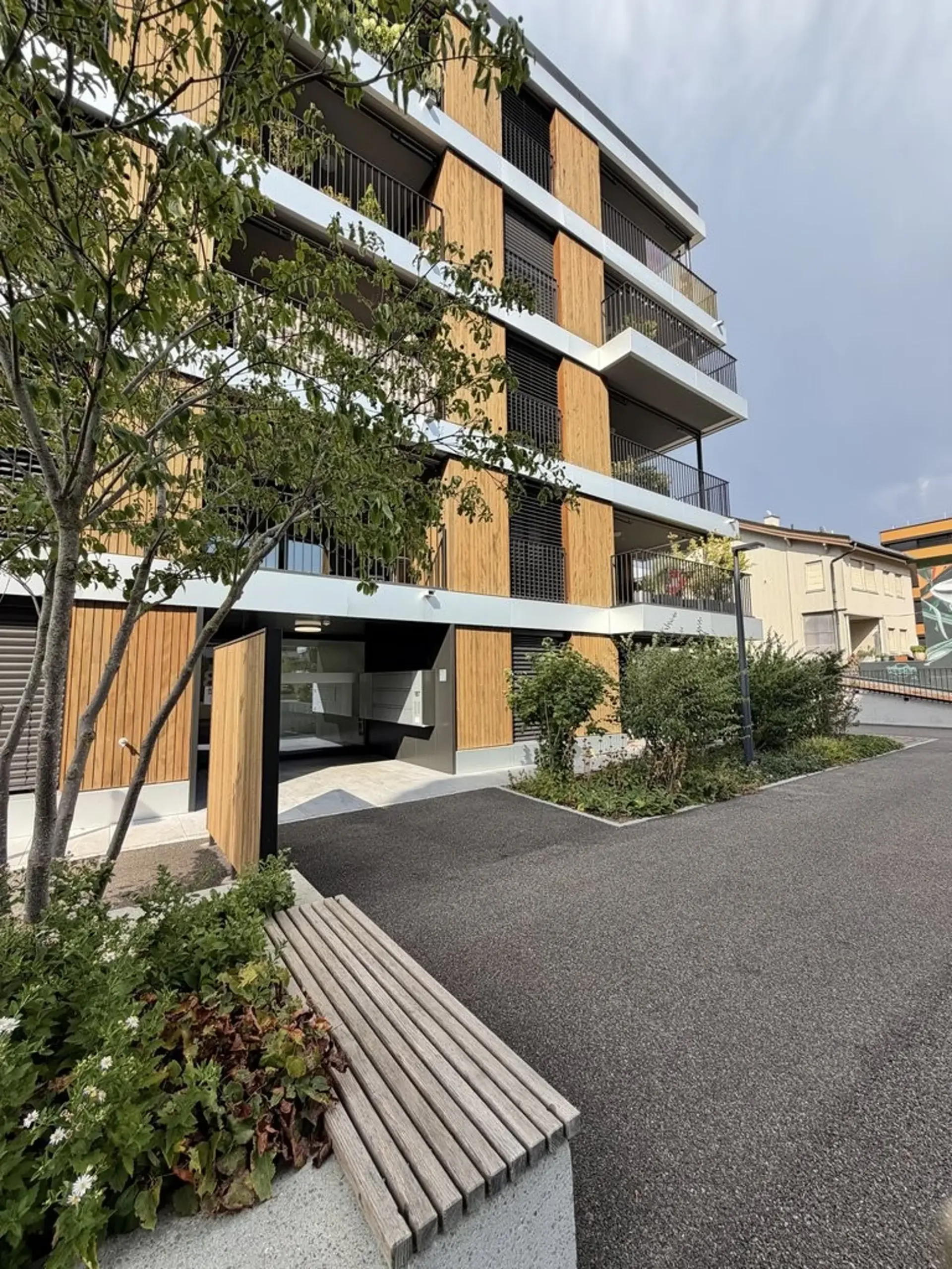 Age-appropriate, furnished 1.5-room apartment in Allschwil