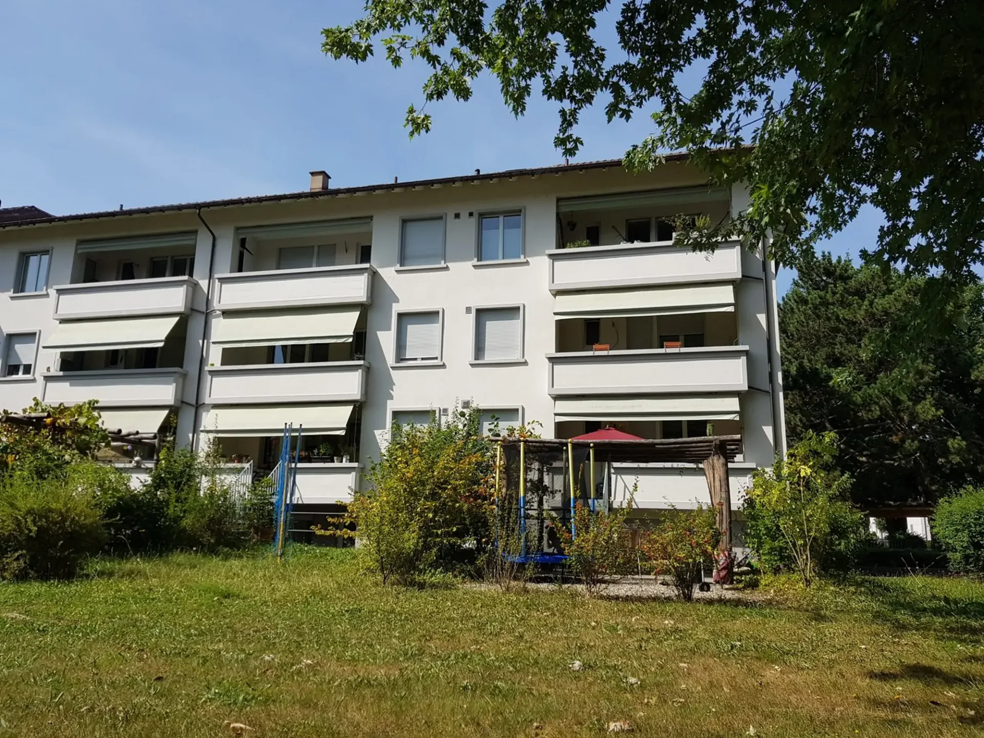 Schöne, sonnige 4-Zimmer-Wohnung, nähe Dorfkern
