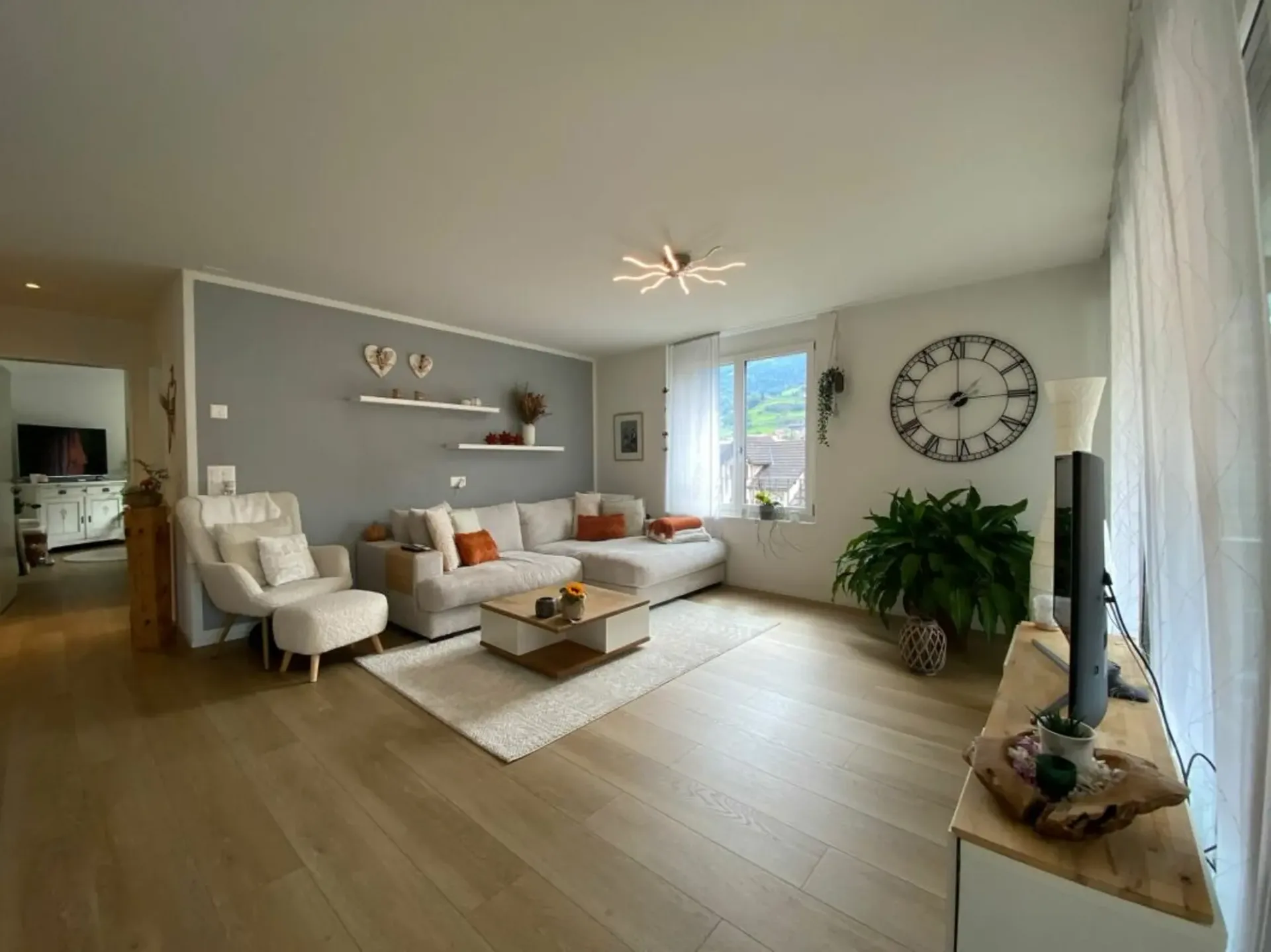 schöne 3.5-Zimmer-Wohnung inmitten von Mels