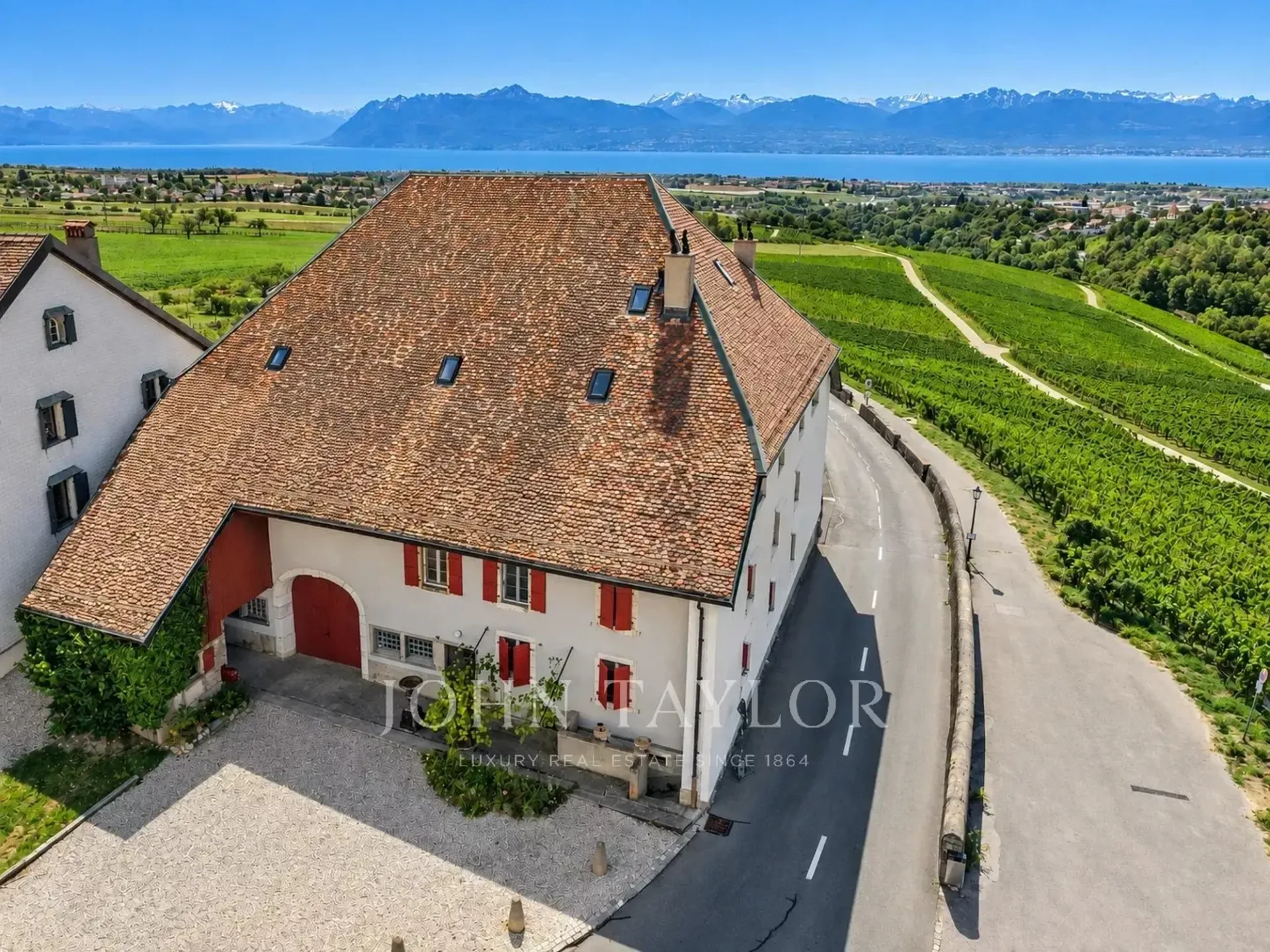 Elegantes Weingut mit spektakulären Räumlichkeiten