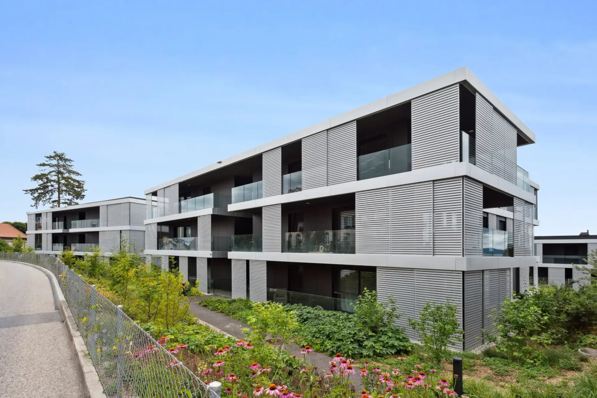 Schönes 2,5-Zimmer-Neubau am Seeufer