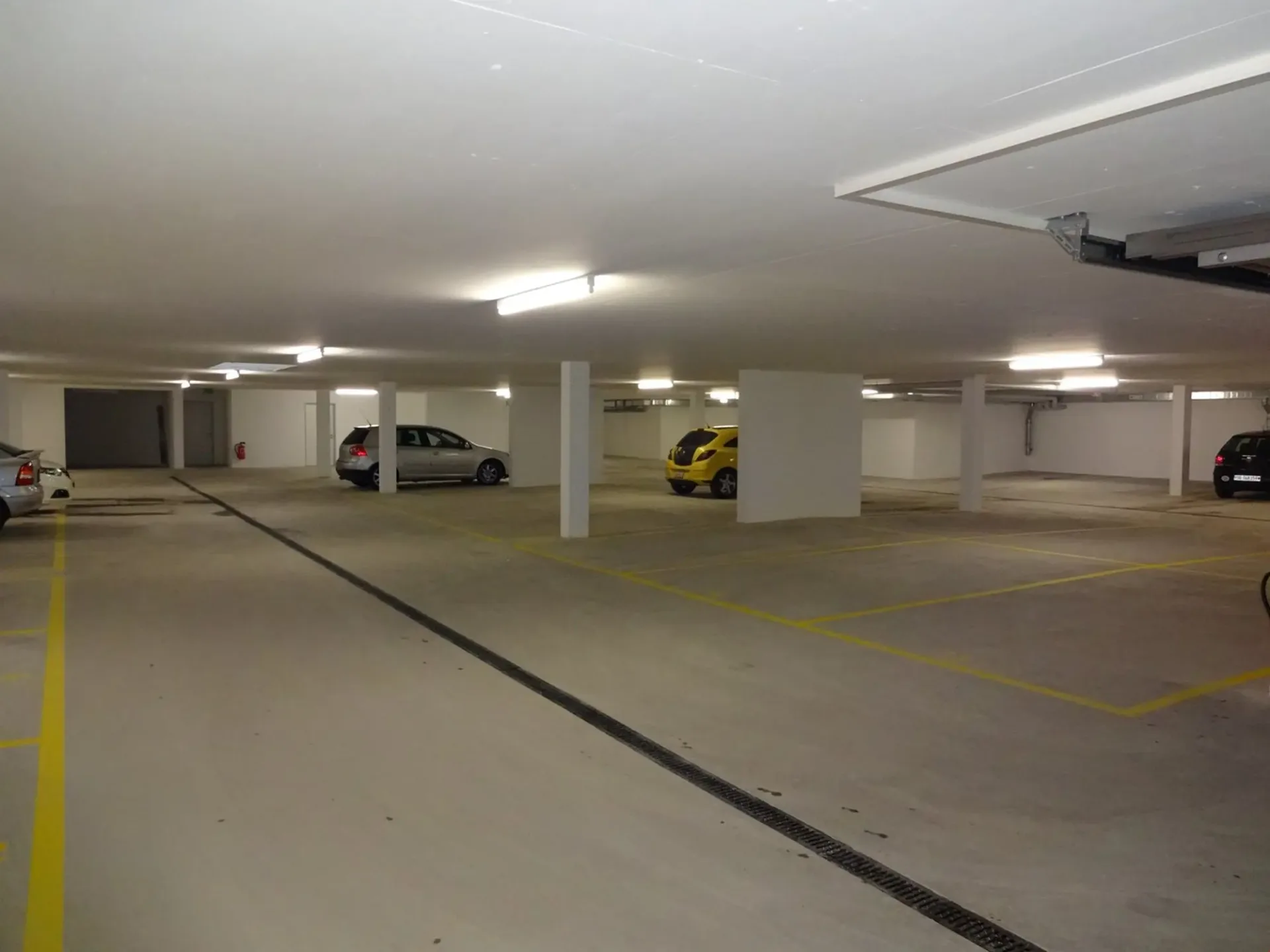 Tiefgarageneinstellplätze zu vermieten