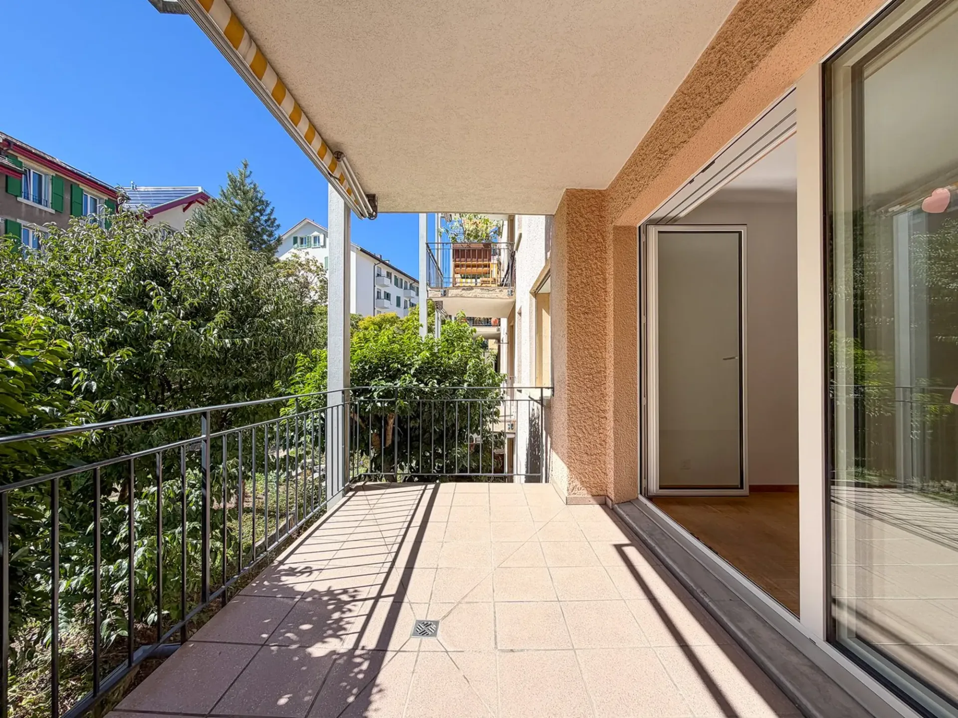 Eigenheim mit Balkon und Garten