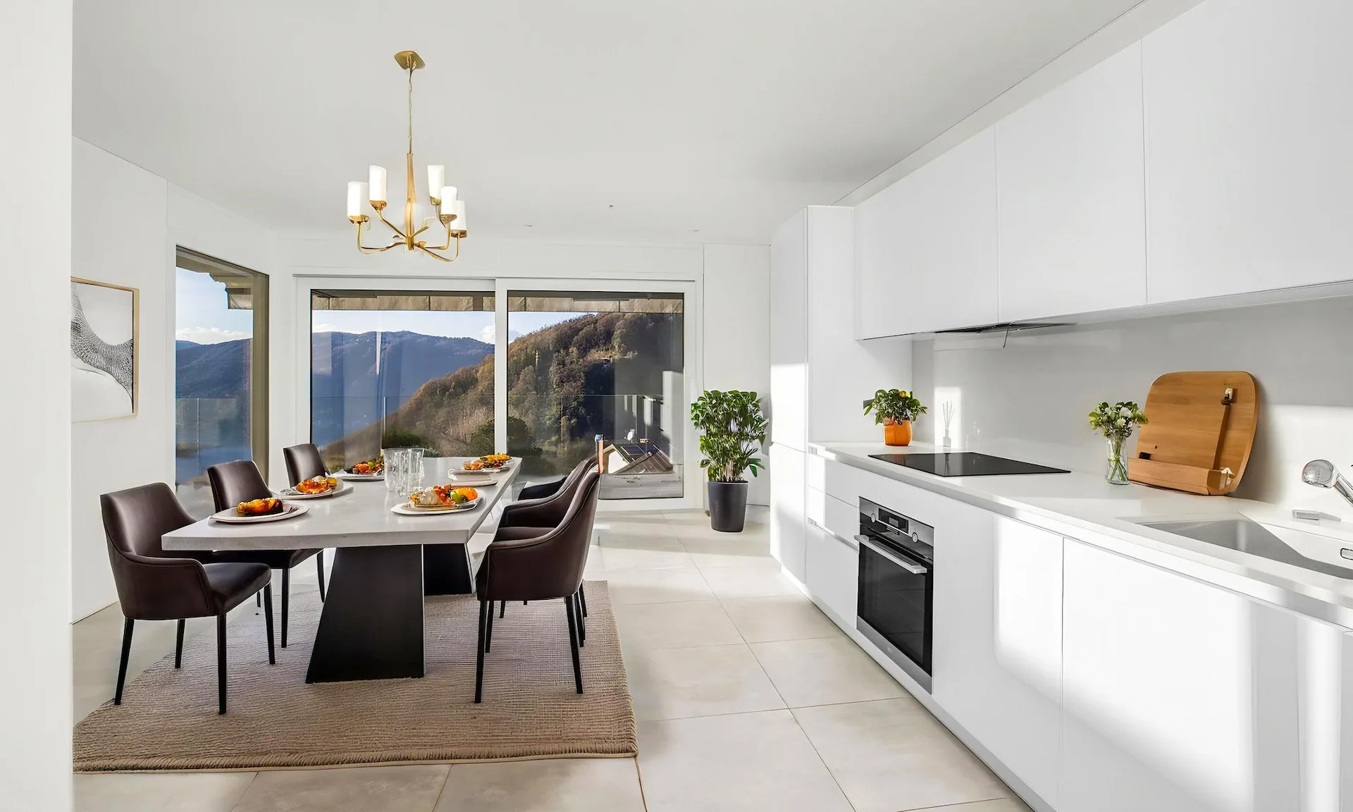 Magnifices Penthouse 2.5 Zimmer mit Terrasse und Seeblick in Rovio
