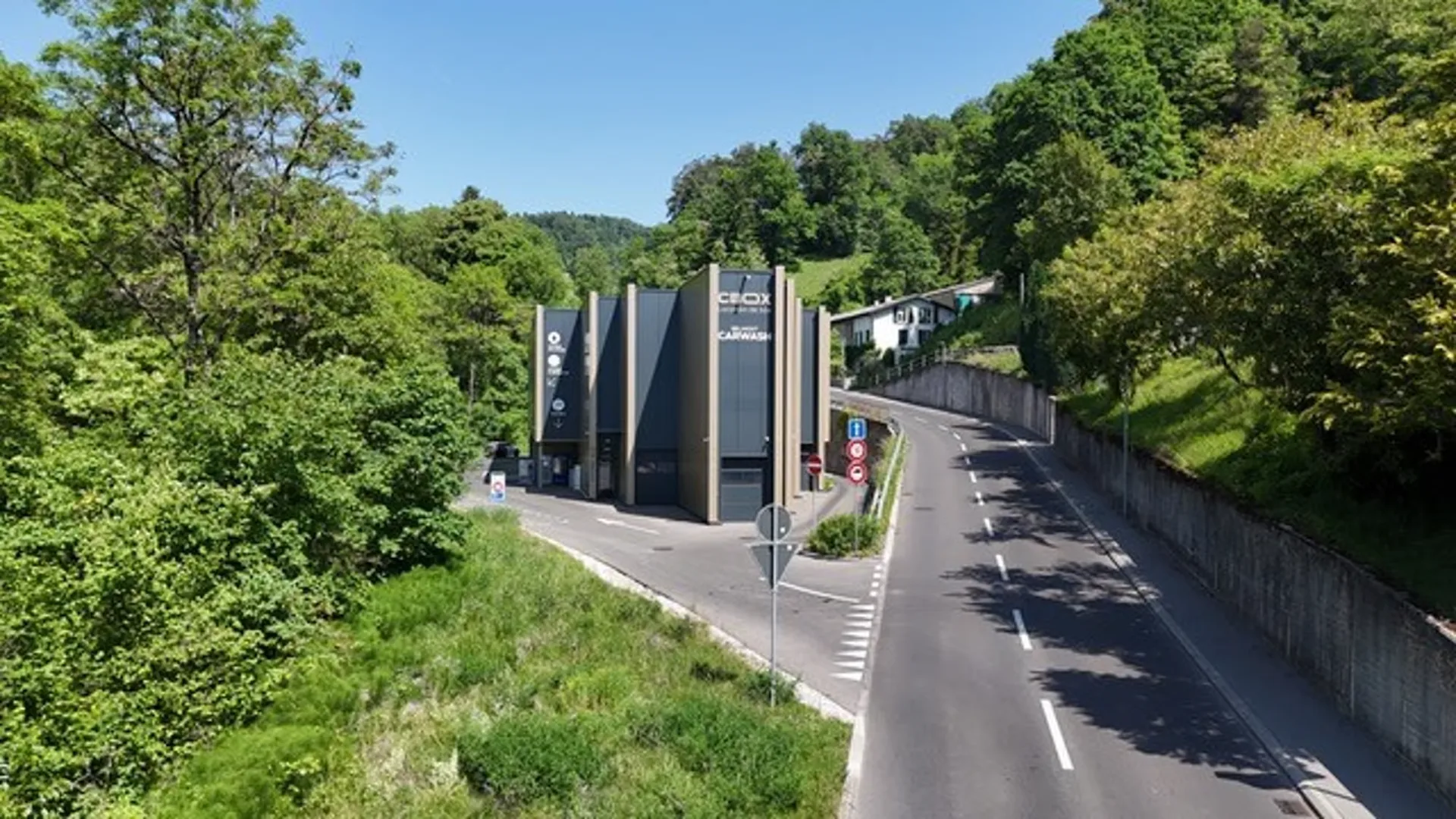 Büro mit Möbeln in Belmont-sur-Lausanne