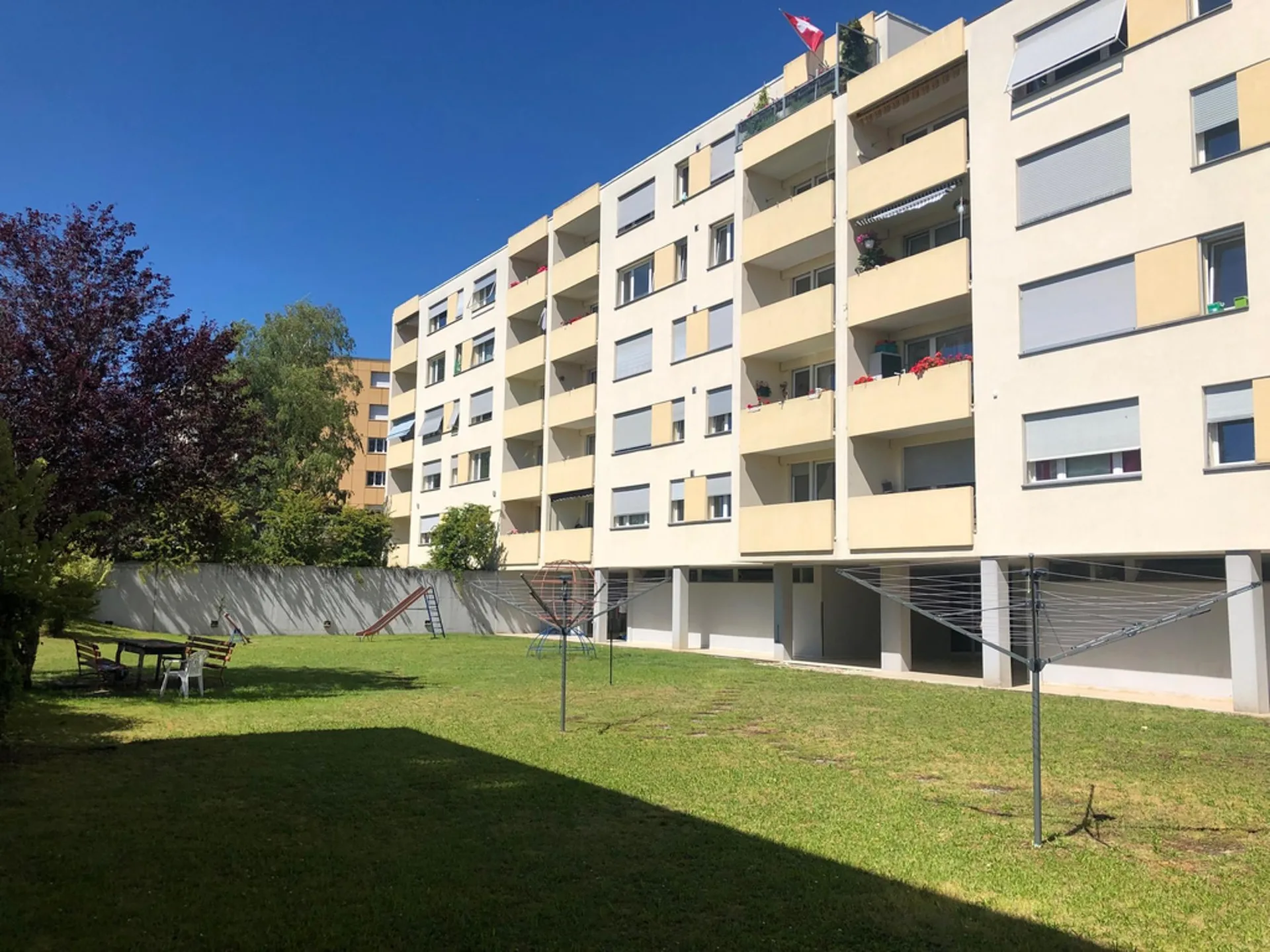 Schönes 3-Zimmer-Apartment im 1. Stock in Neuchâtel