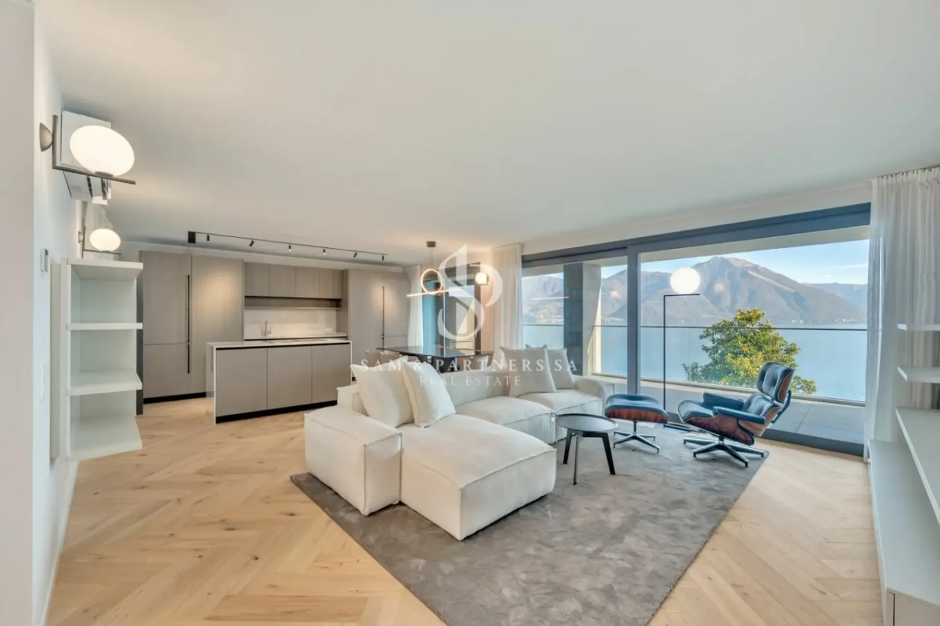 Penthouse mit Dachterrasse und Seeblick