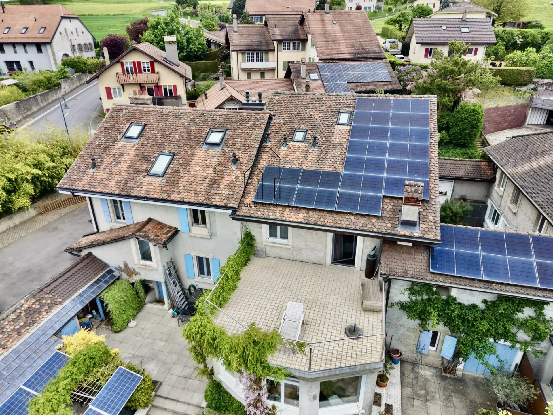 Landhaus mit 2 unabhängigen Wohnungen