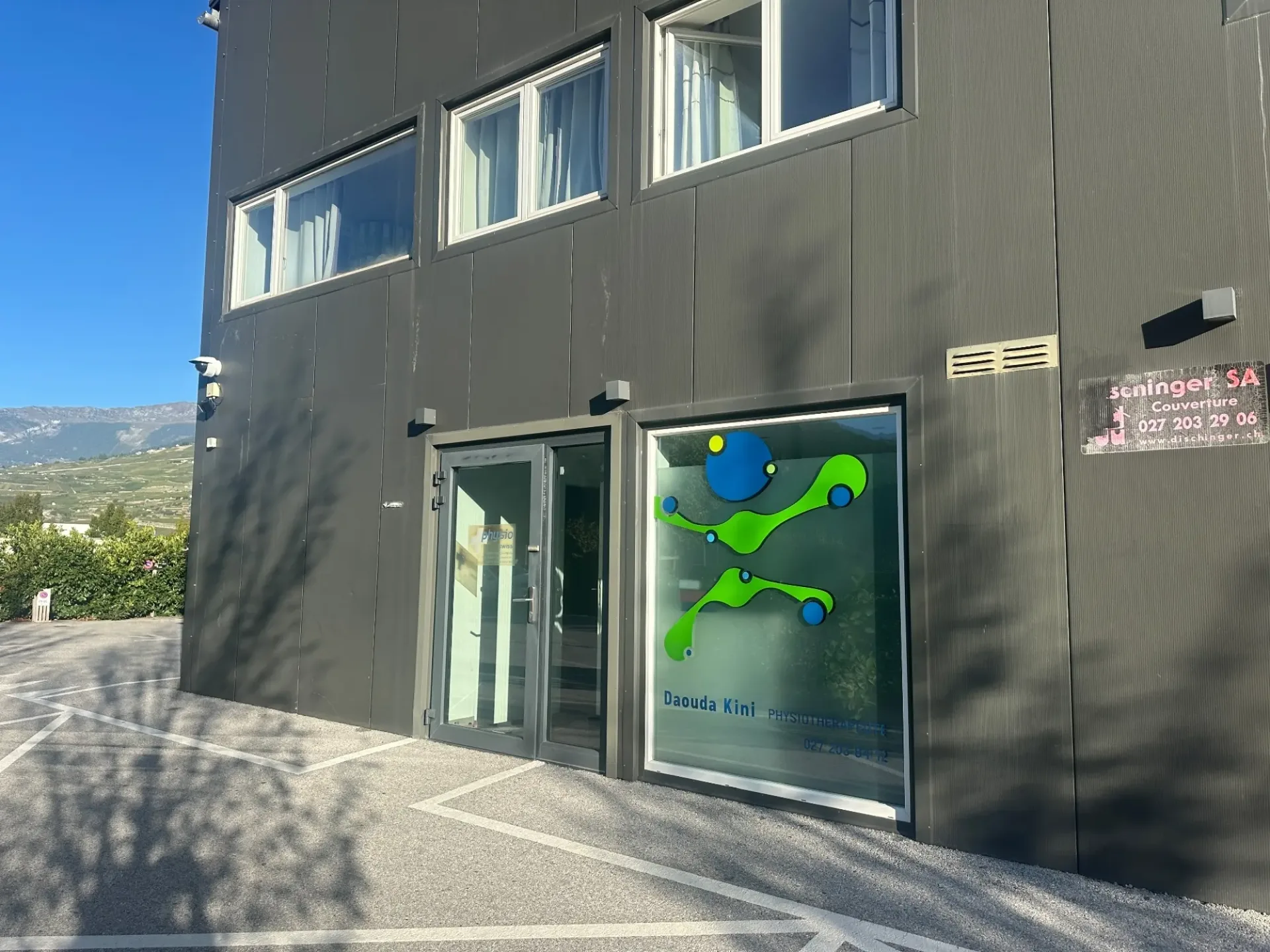Lokal im Erdgeschoss in Uvrier