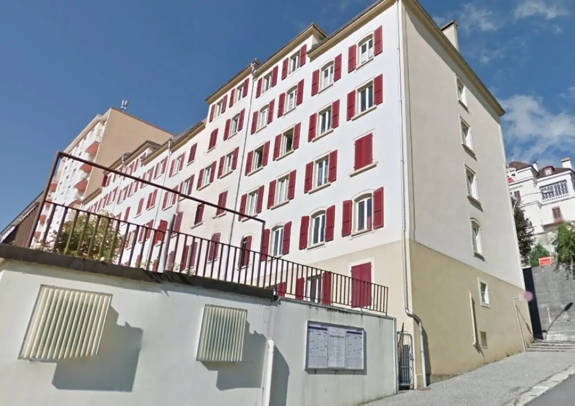 05784 - Vollständig renovierte Wohnung - Combe-Grieurin 31 - La Chaux-de-Fonds