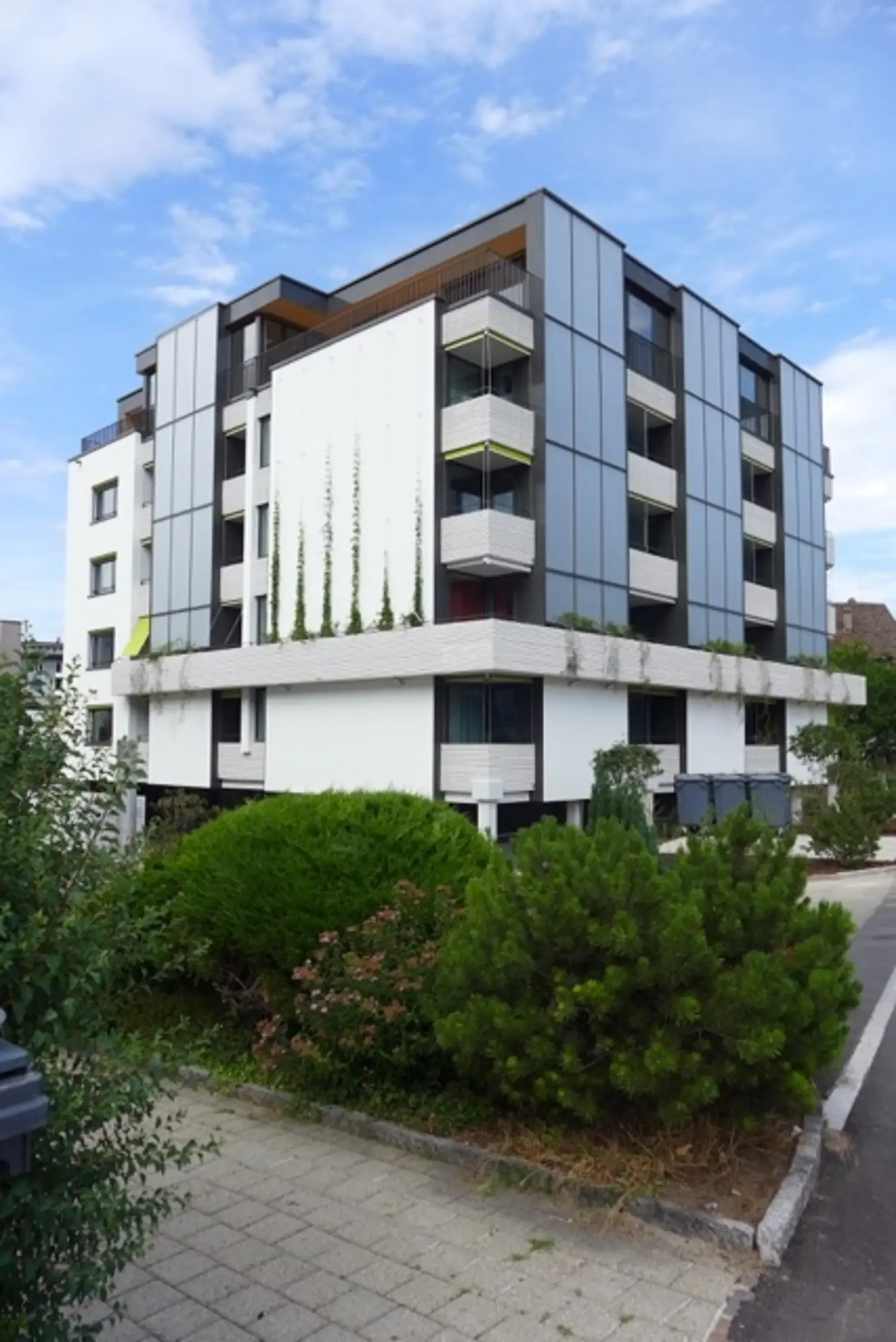 Modern and Ecological Living