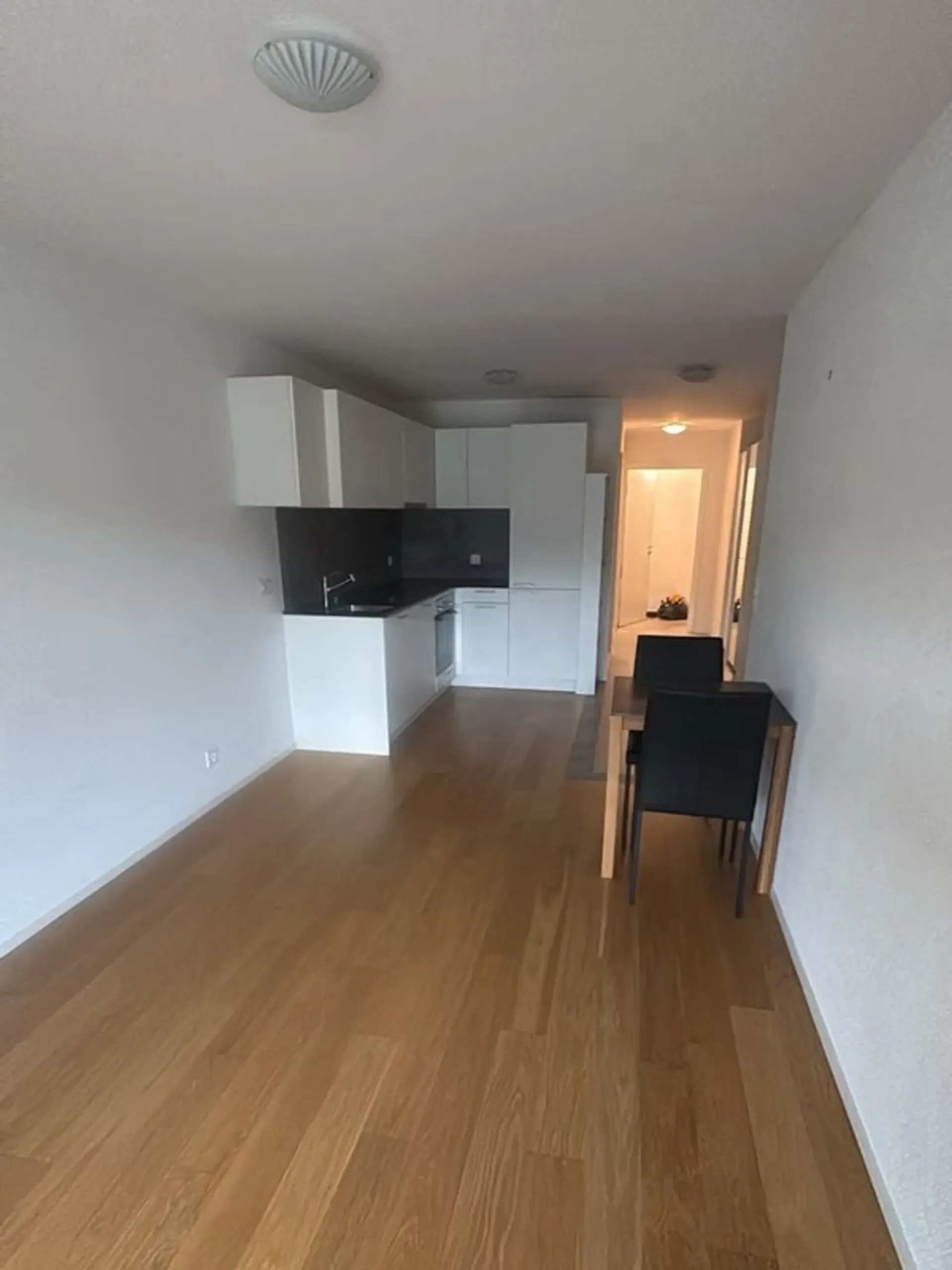 Schönes 2,5-Zimmer-Apartment mit 47 m2, auf dem Land