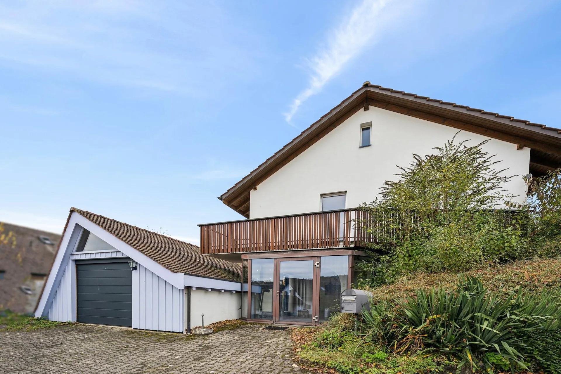 Charmantes Zuhause mit Potenzial an erhöhter Lage