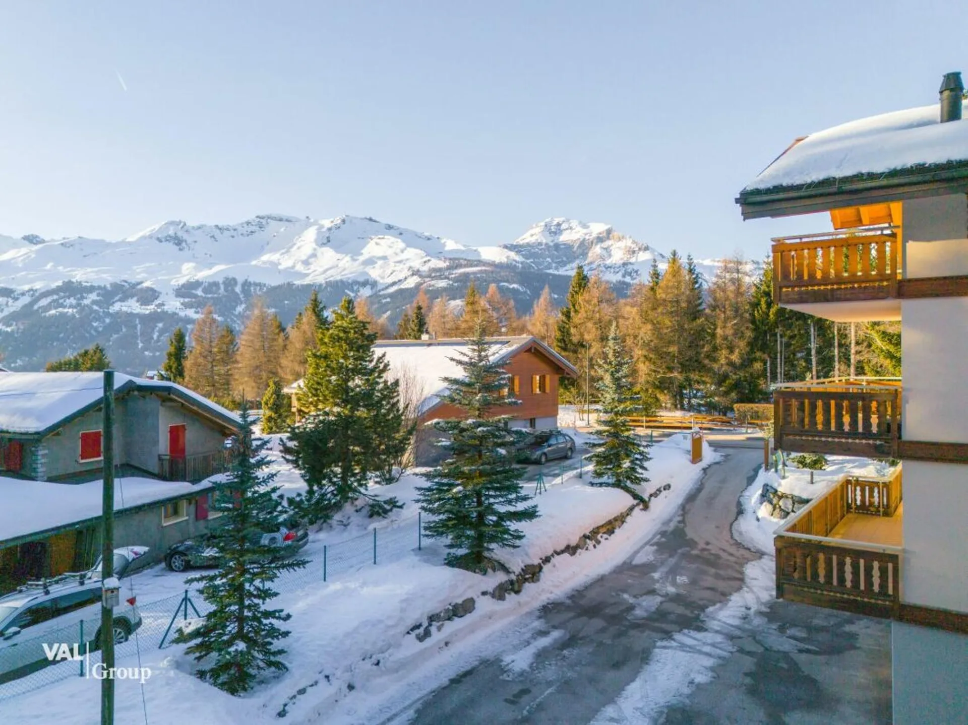 Residenz mit 3 großzügigen Wohnungen