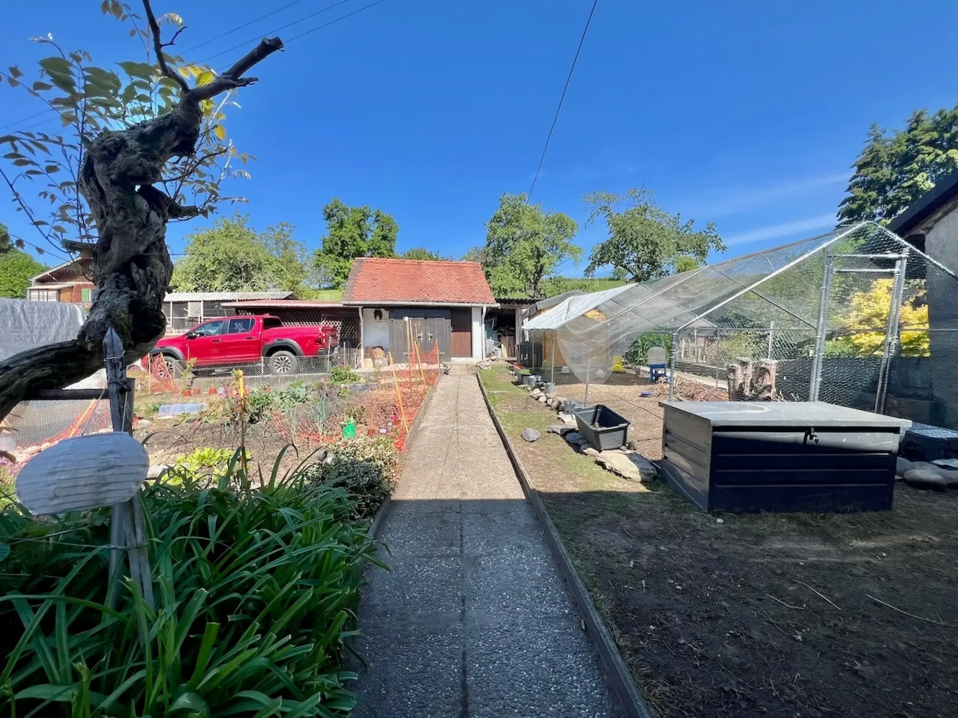 Casa di villaggio rustica 140 m2 abitabili + grande giardino