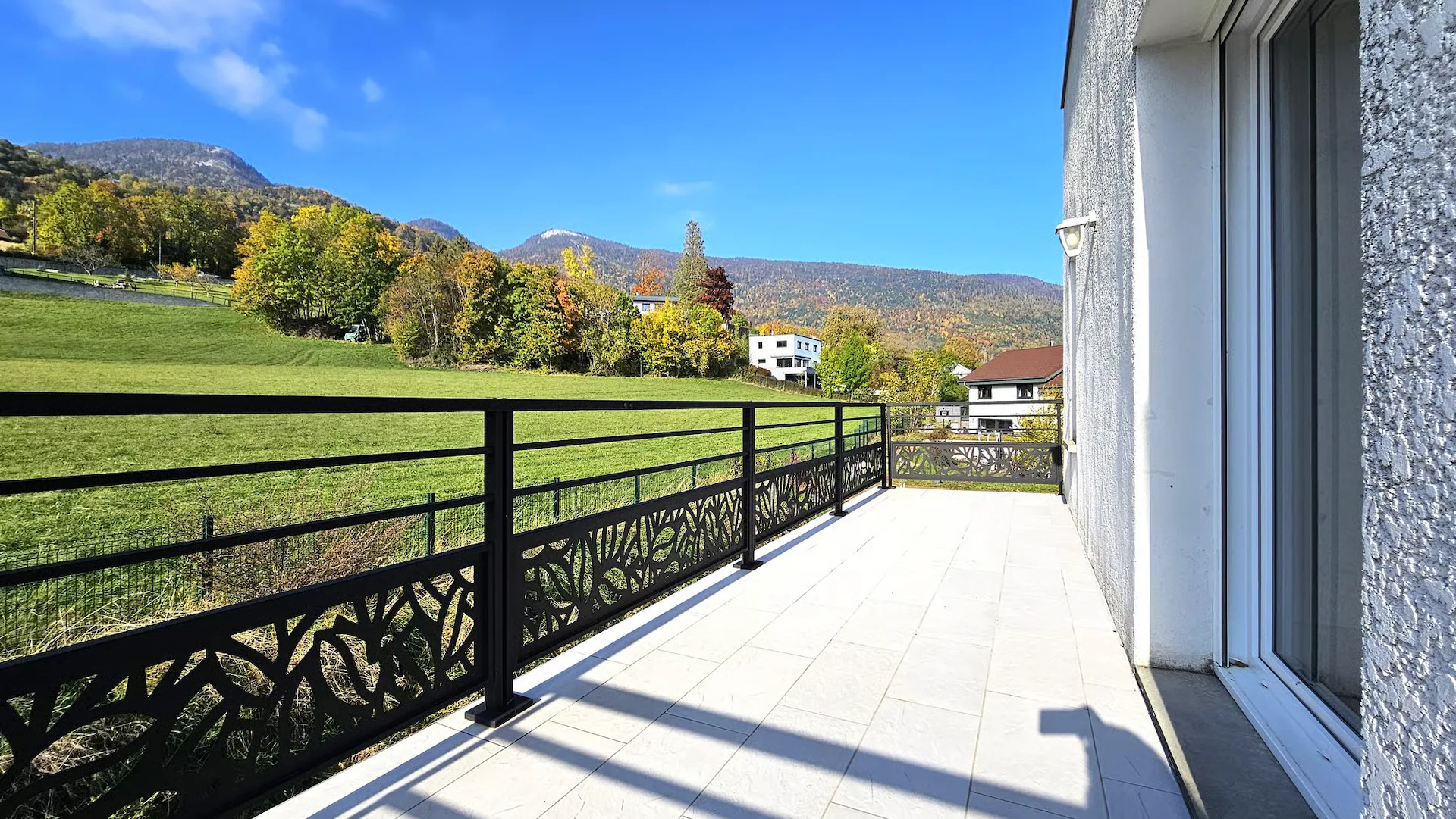 Gex, casa recente di 170m2 con tetto terrazza