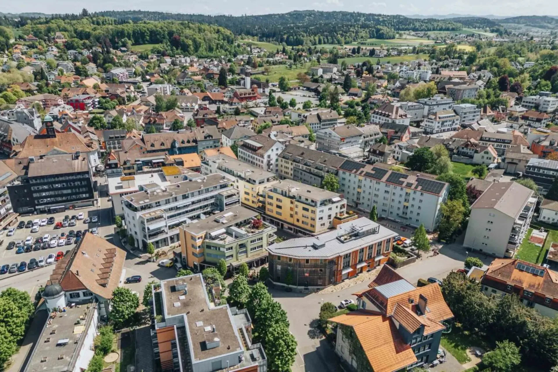 Anlage im Stadtzentrum: Gewerbe und Wohnen an bester Lage