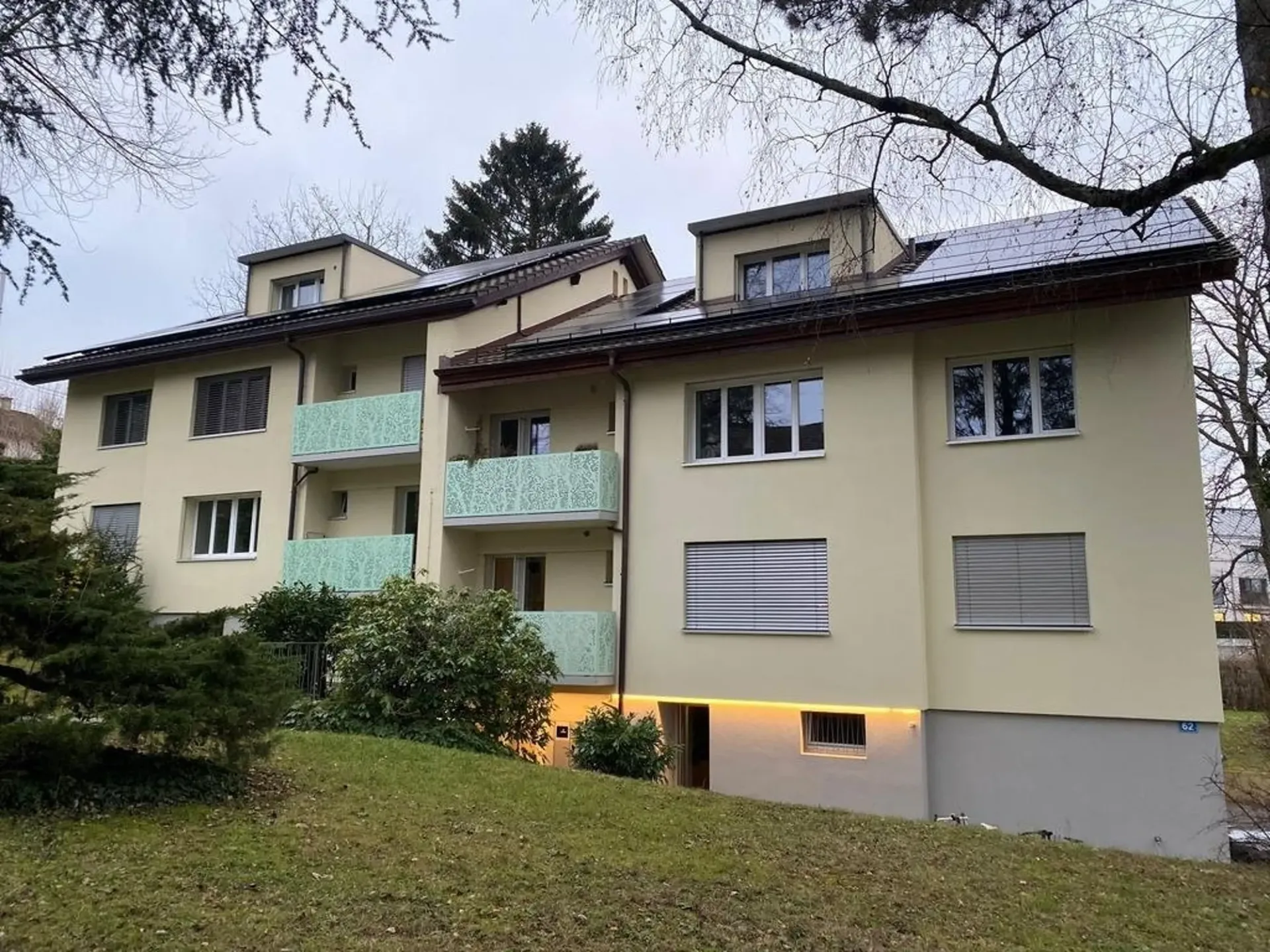 Bright attic apartment on Bruderholz - with ZEV