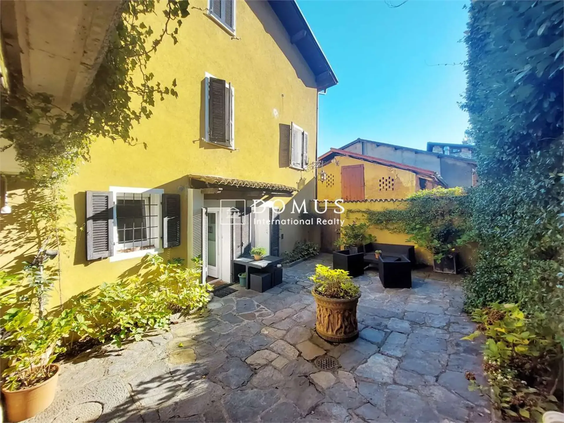 Historisches Haus in Gentilino-Collina d'Oro