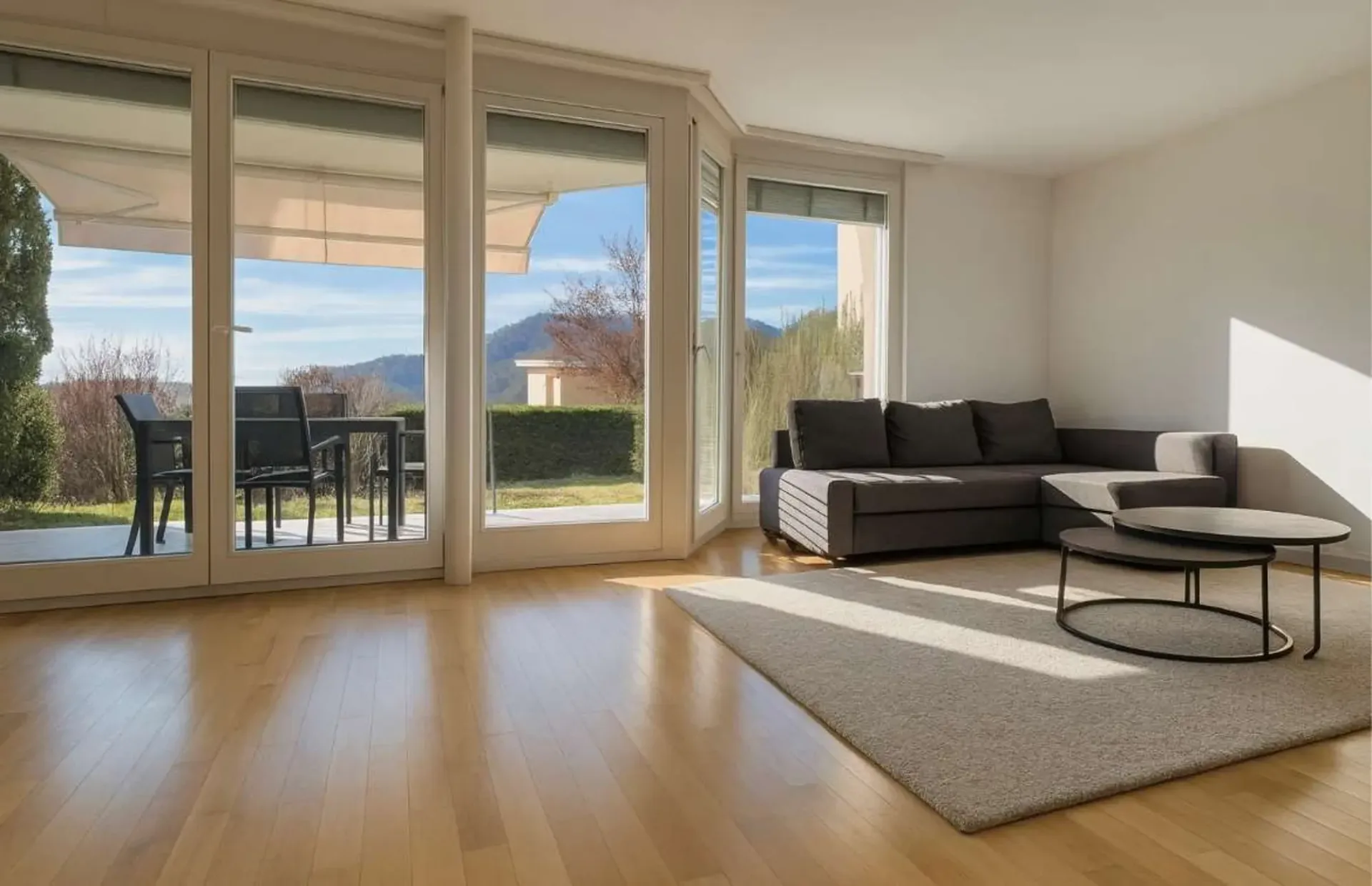 Elegantes Landhaus mit privatem Garten, nur wenige Minuten von Lugano entfernt