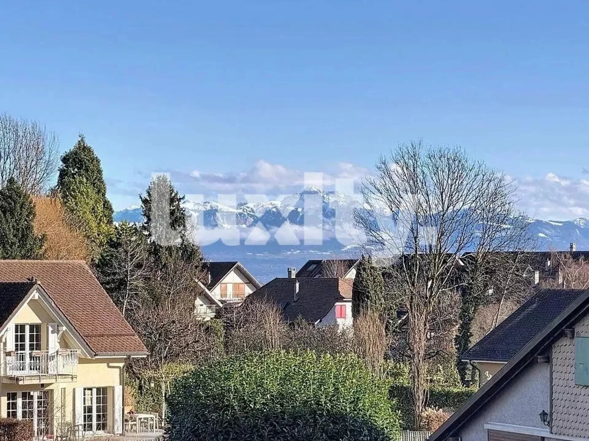 Zu vermieten? Magnifique 4,5 Zimmer zwischen Weinbergen und Bergen in Féchy