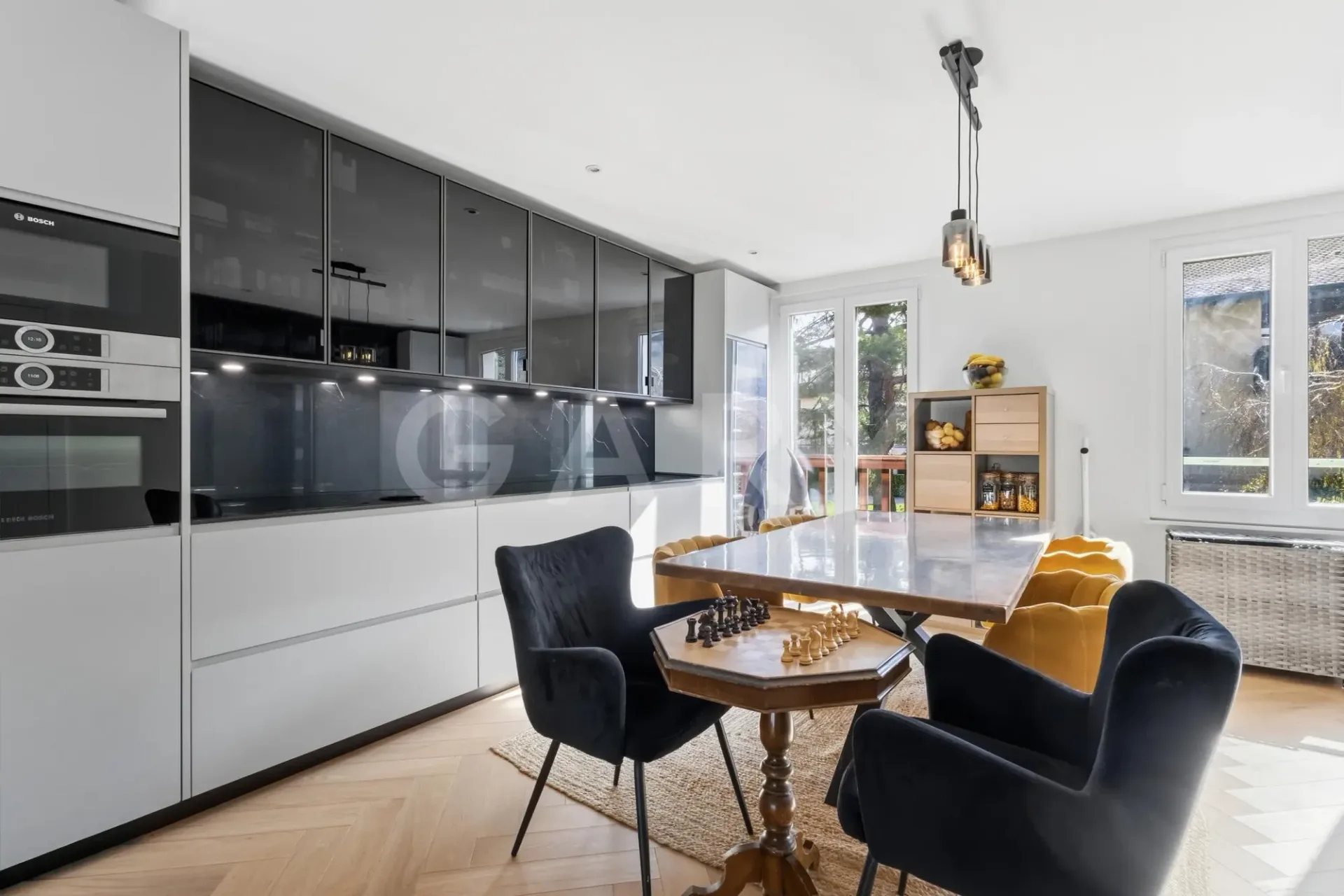 Dachgeschoß-Duplex