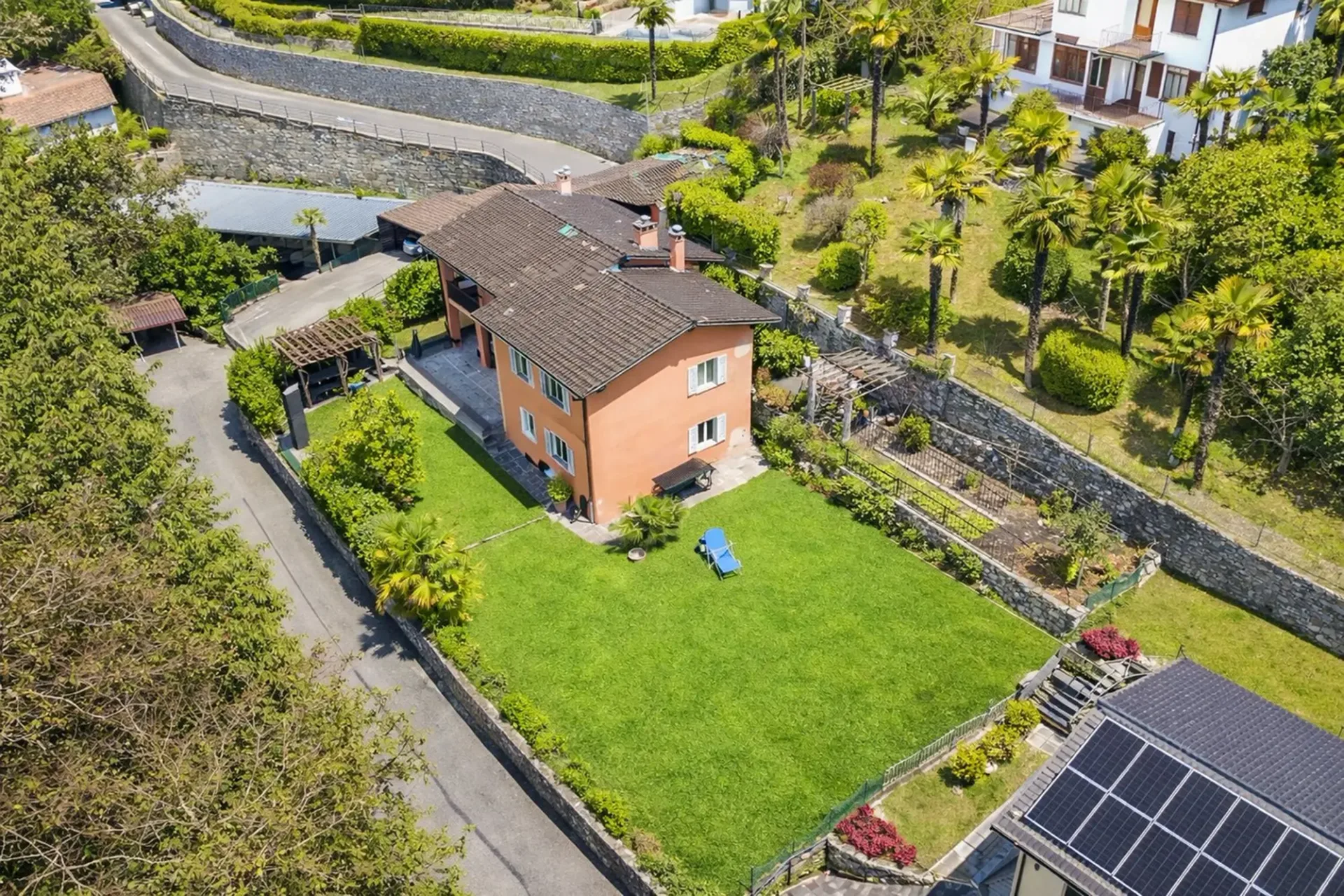 Zweifamilienhaus - casa bifamiliare