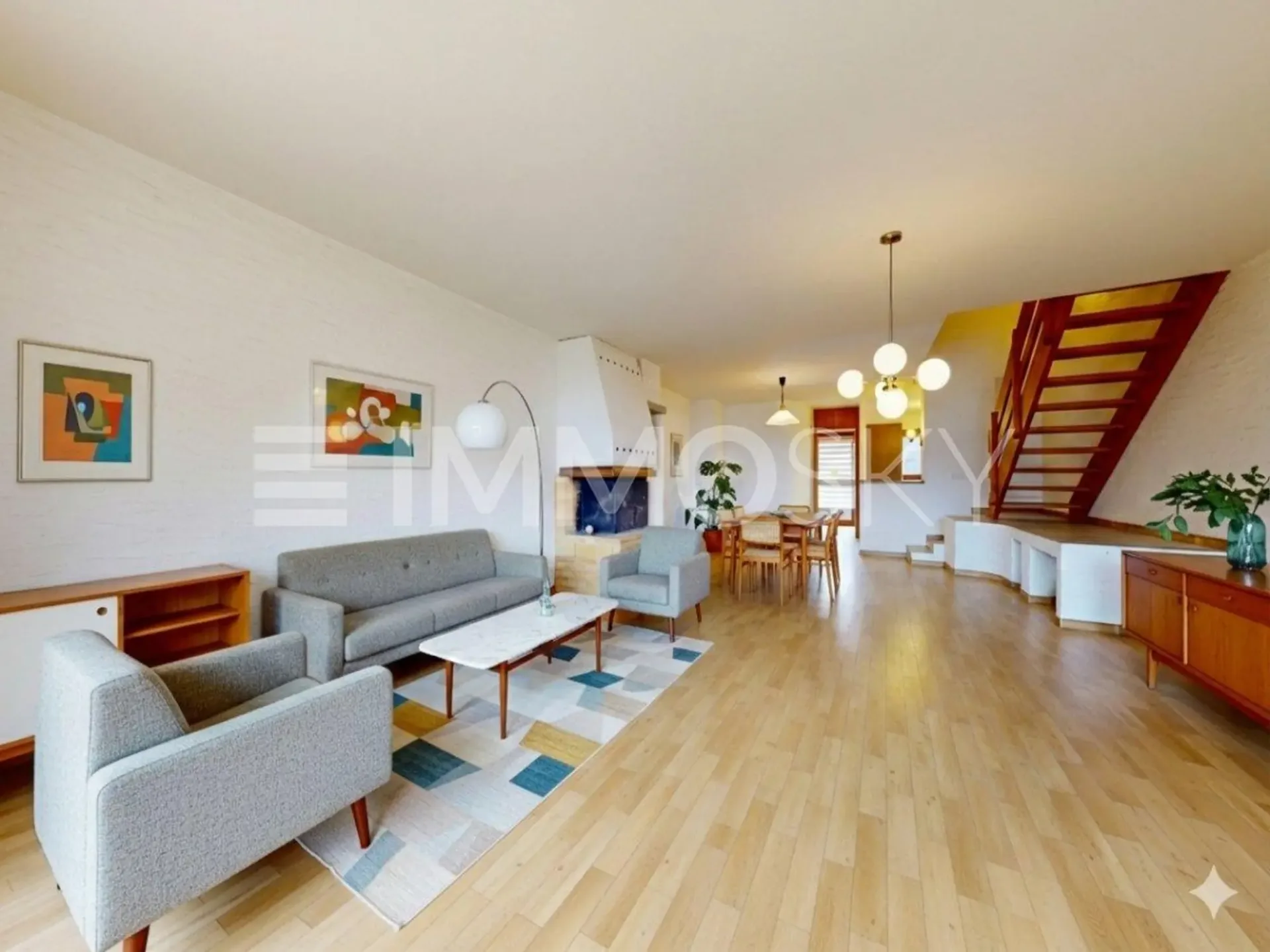 RÉSERVÉ - Helles Maisonette mit separatem Eingang
