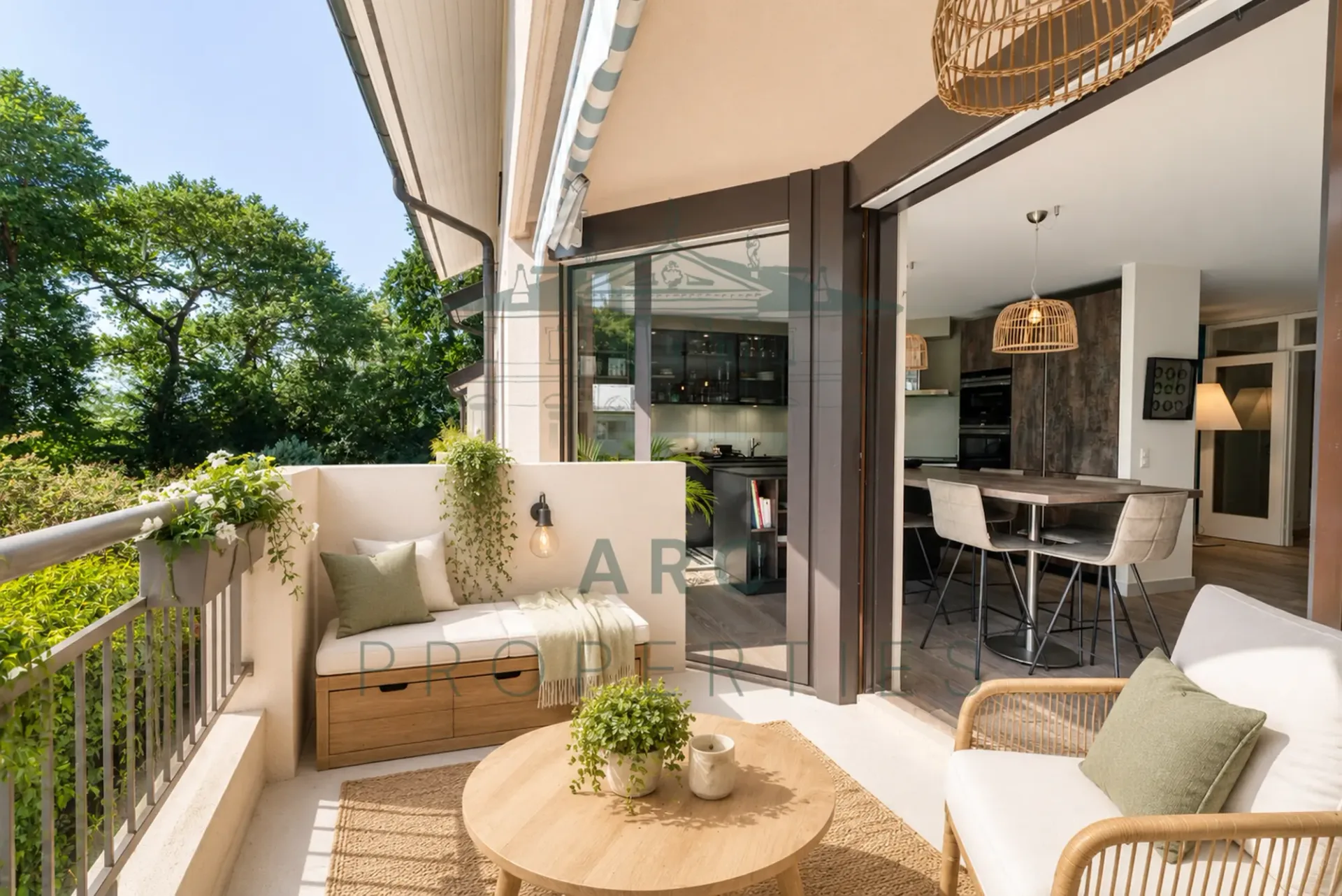CAROUGE - 4-ZIMMER-WOHNUNG GANZ RENOVIERTE