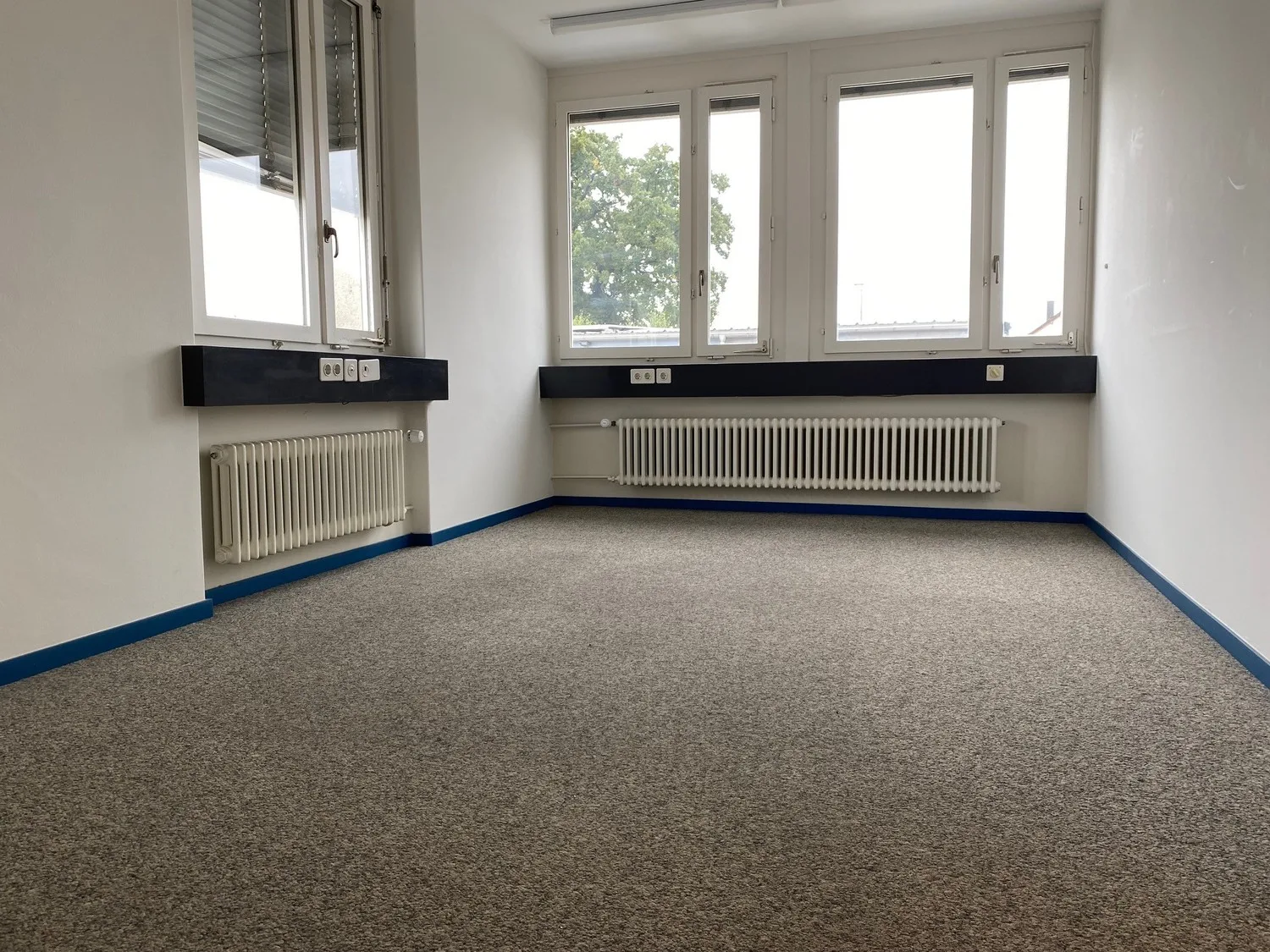 Büro, 4112 Bättwil