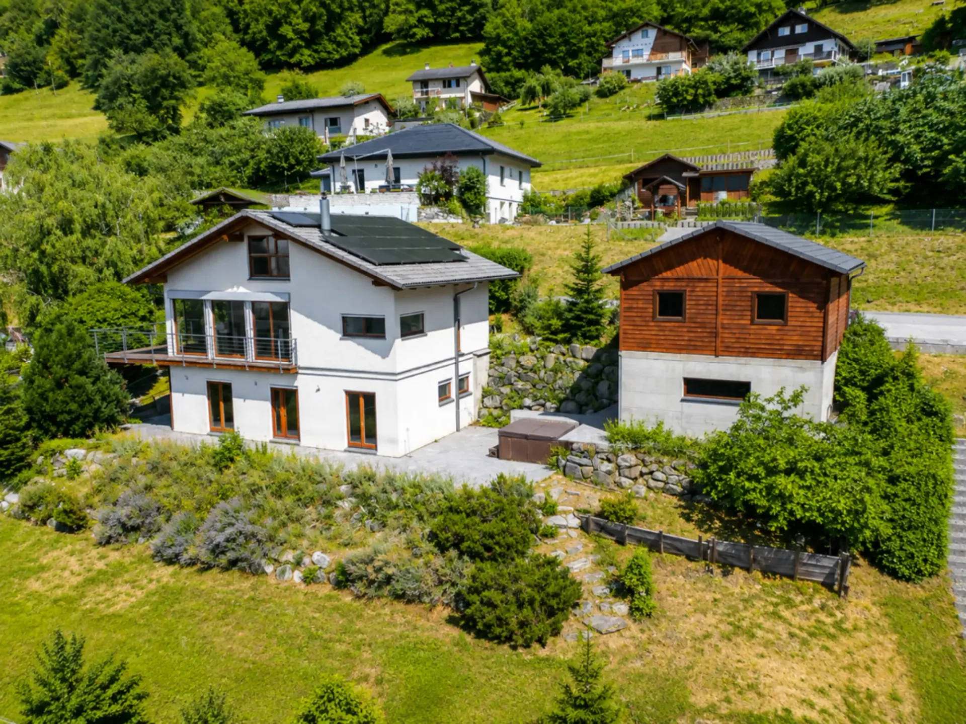 Prächtige Architekten-Villa mit spektakulärer Panoramaview über die Ebene und die Dents-du-Midi