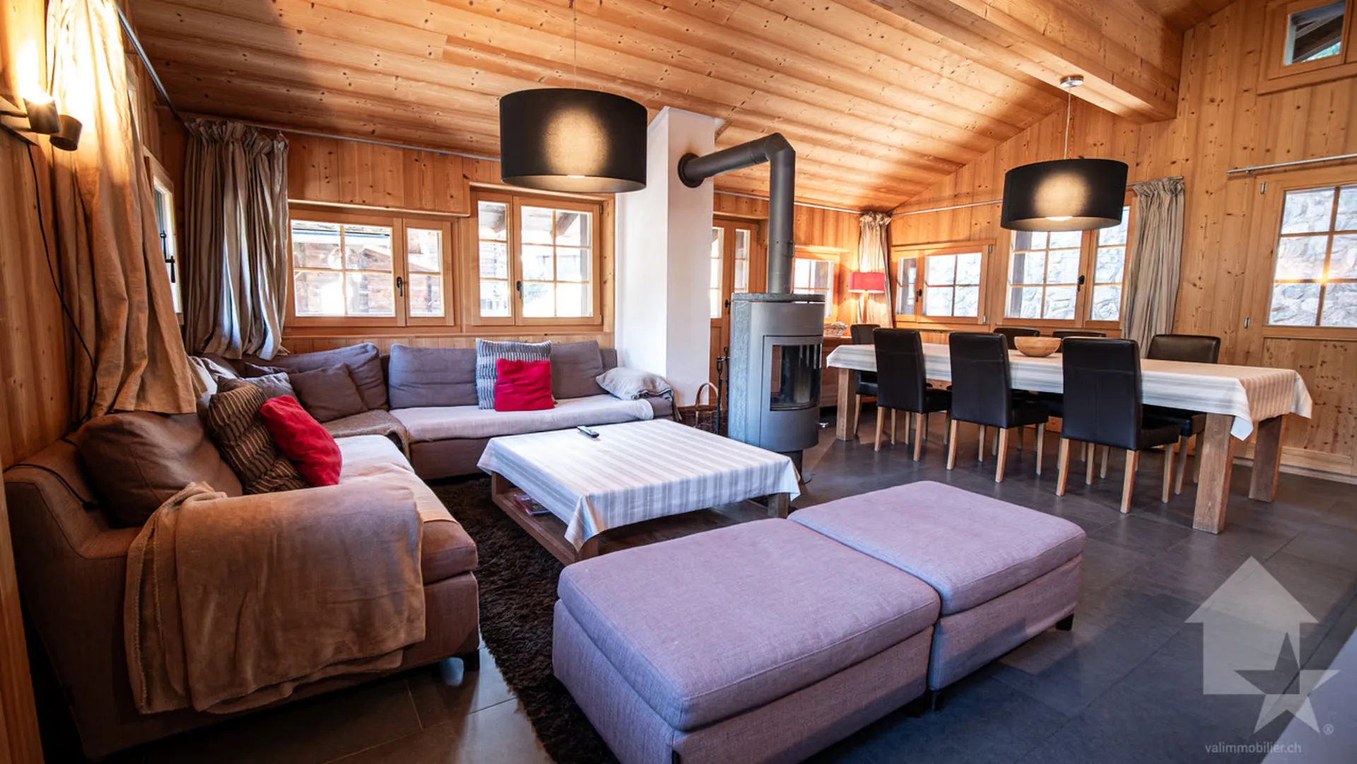 Séduisant appartement en duplex au centre du village