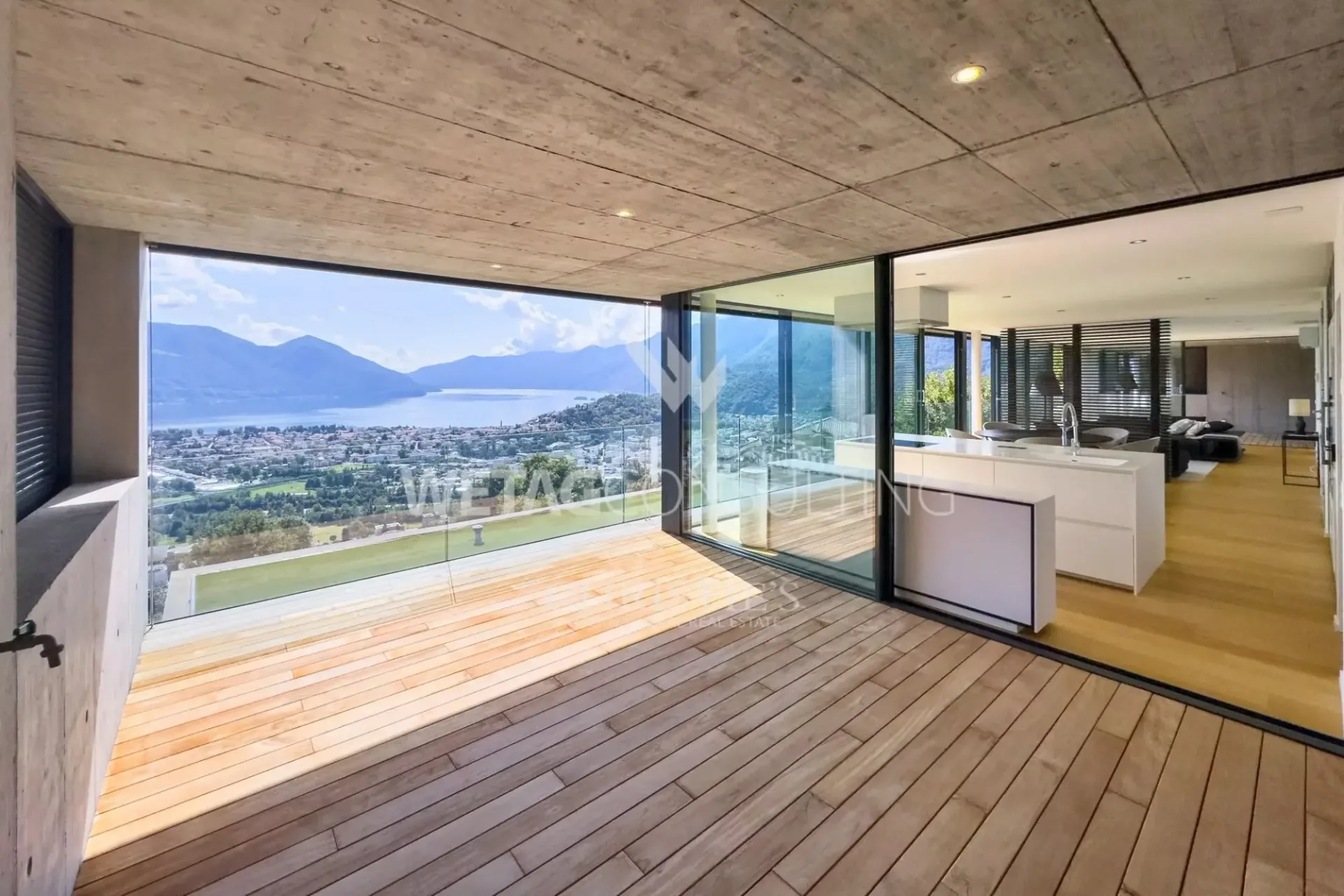 Modernes Penthouse mit Panoramablick zum Verkauf in Locarno Monti