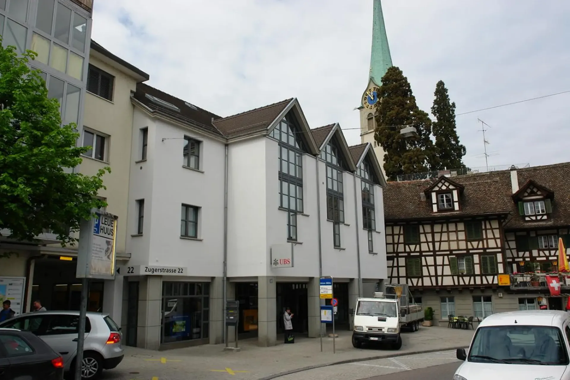 zentrale und grosszügige Gewerbefläche am Zürichsee