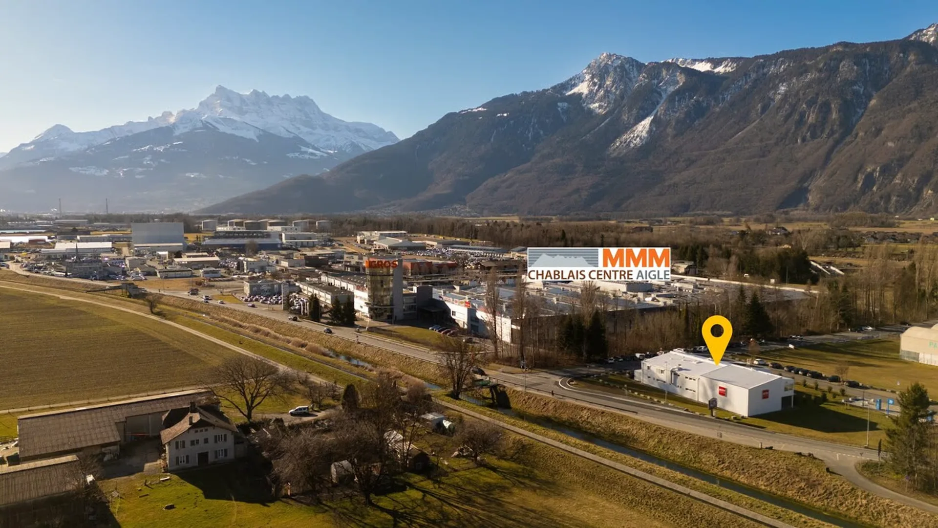 Gewerbeimmobilie - Fitness + Apartment - Exklusiv