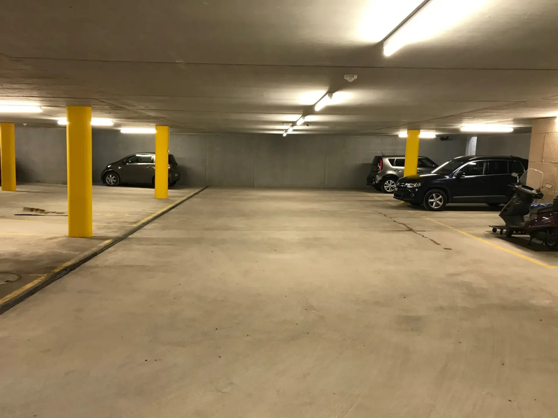 Parkplatz in Tiefgarage zu vermieten