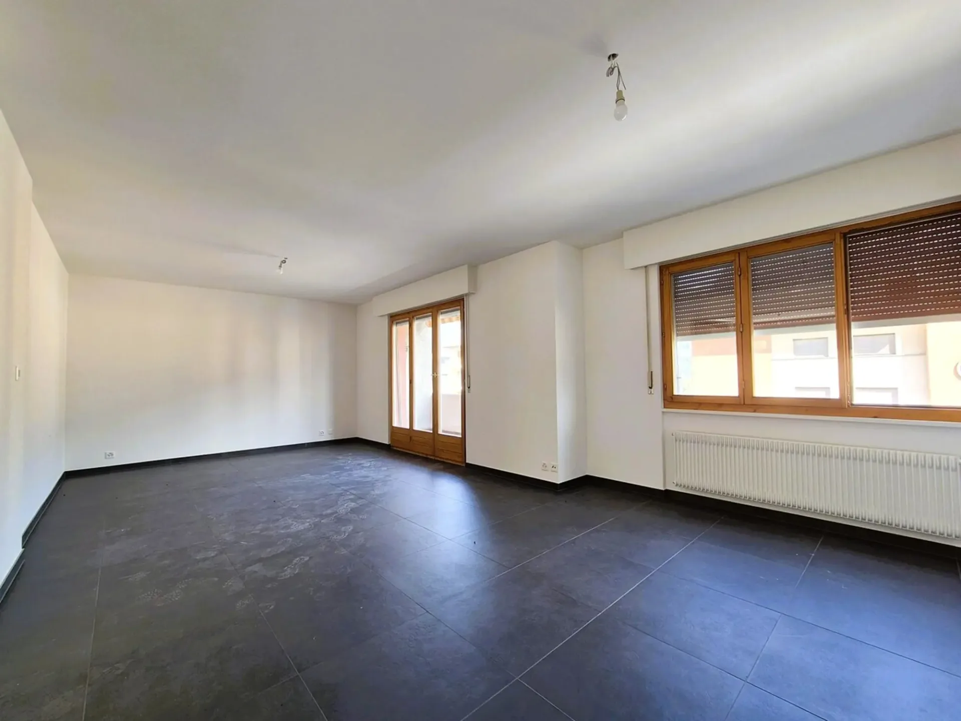 Très beau appartement très bien entretenu à louer à Noës